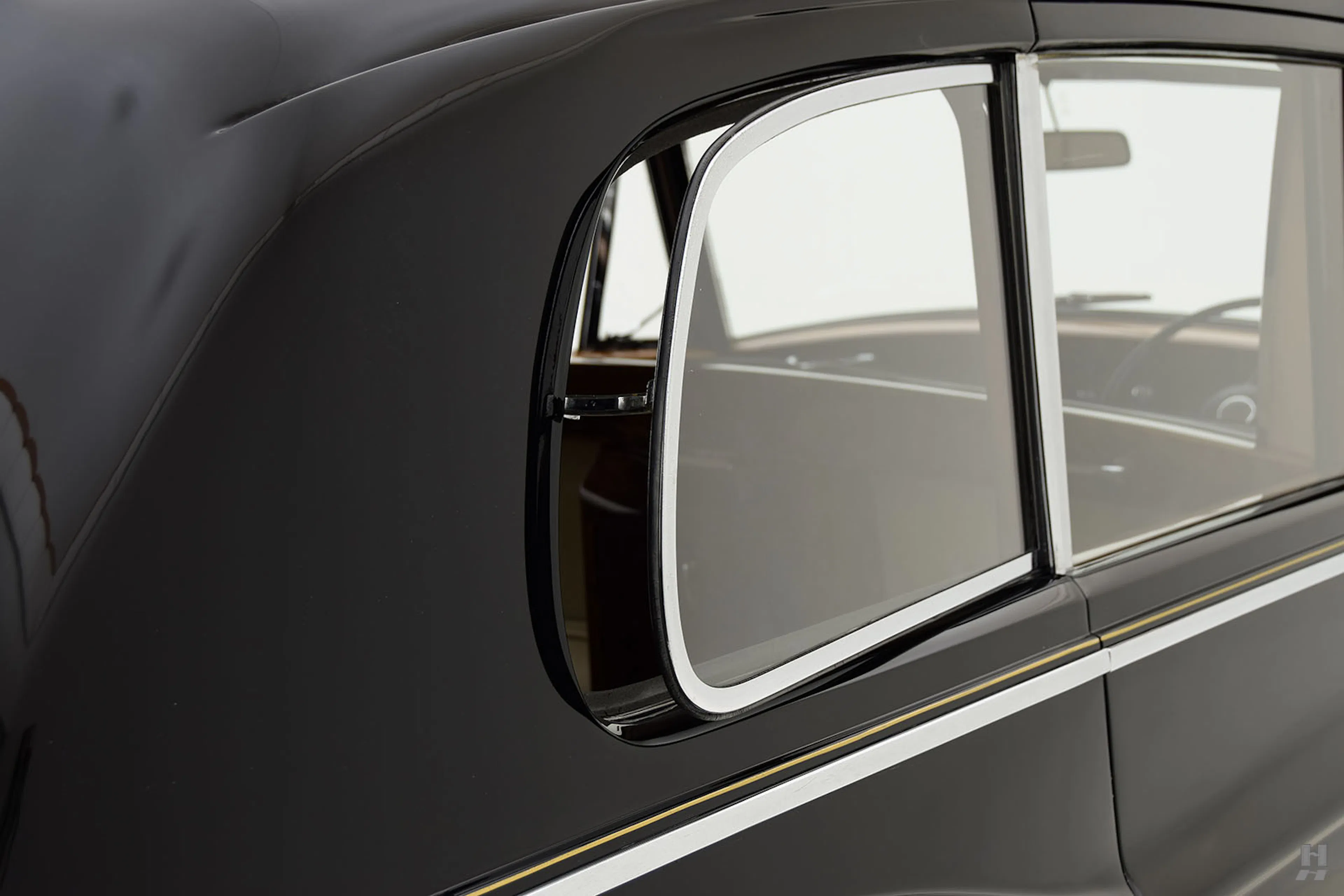 1960 Rolls-Royce Phantom V Park Ward 4dr Limousine Courtesy of Hyman Ltd.