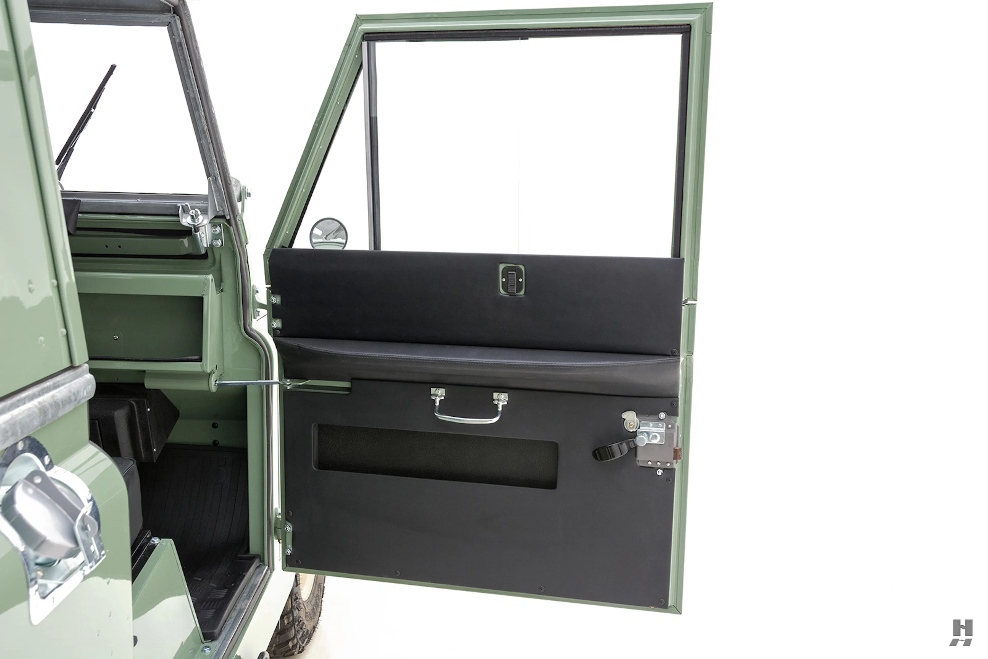 1961 Land Rover Series II 88 2dr Wagon 4x4 Courtesy of Hyman Ltd.