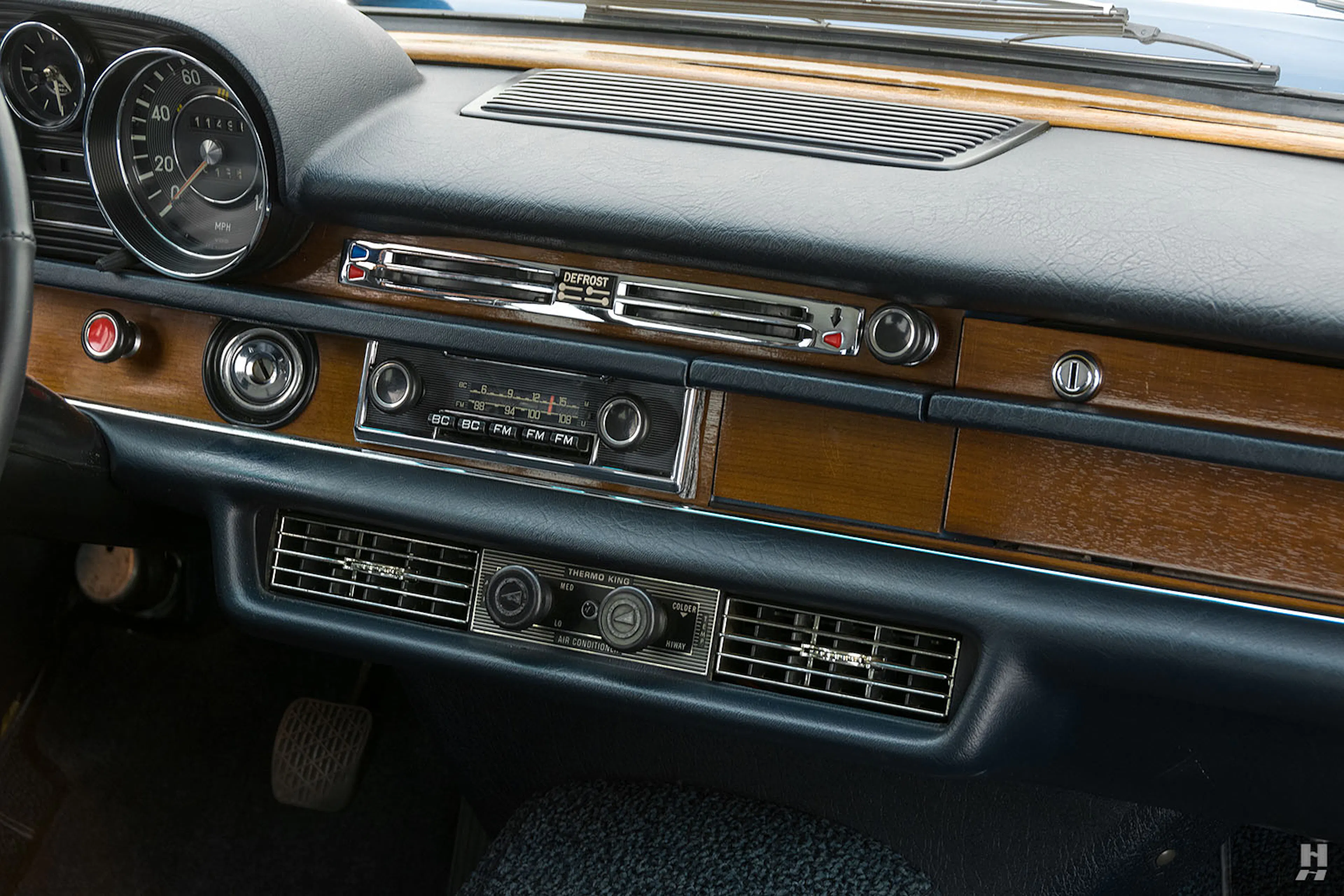 1969 Mercedes-Benz 280S 4dr Sedan Courtesy of Hyman Ltd.