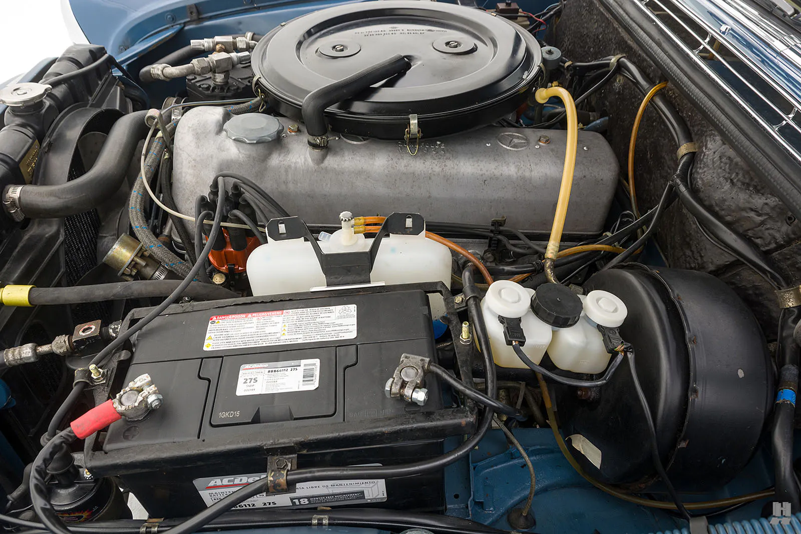 1969 Mercedes-Benz 280S 4dr Sedan Courtesy of Hyman Ltd.