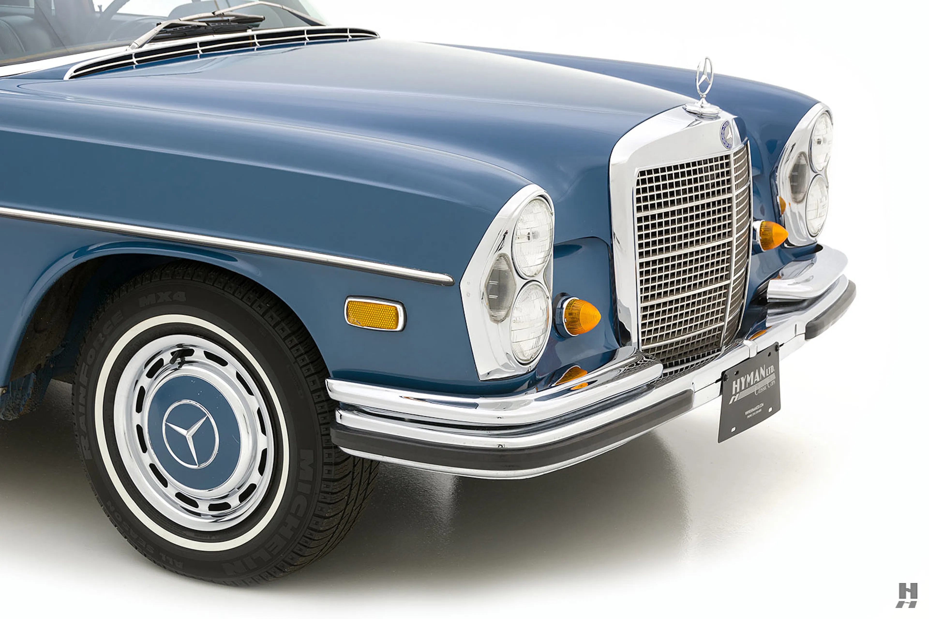 1969 Mercedes-Benz 280S 4dr Sedan Courtesy of Hyman Ltd.