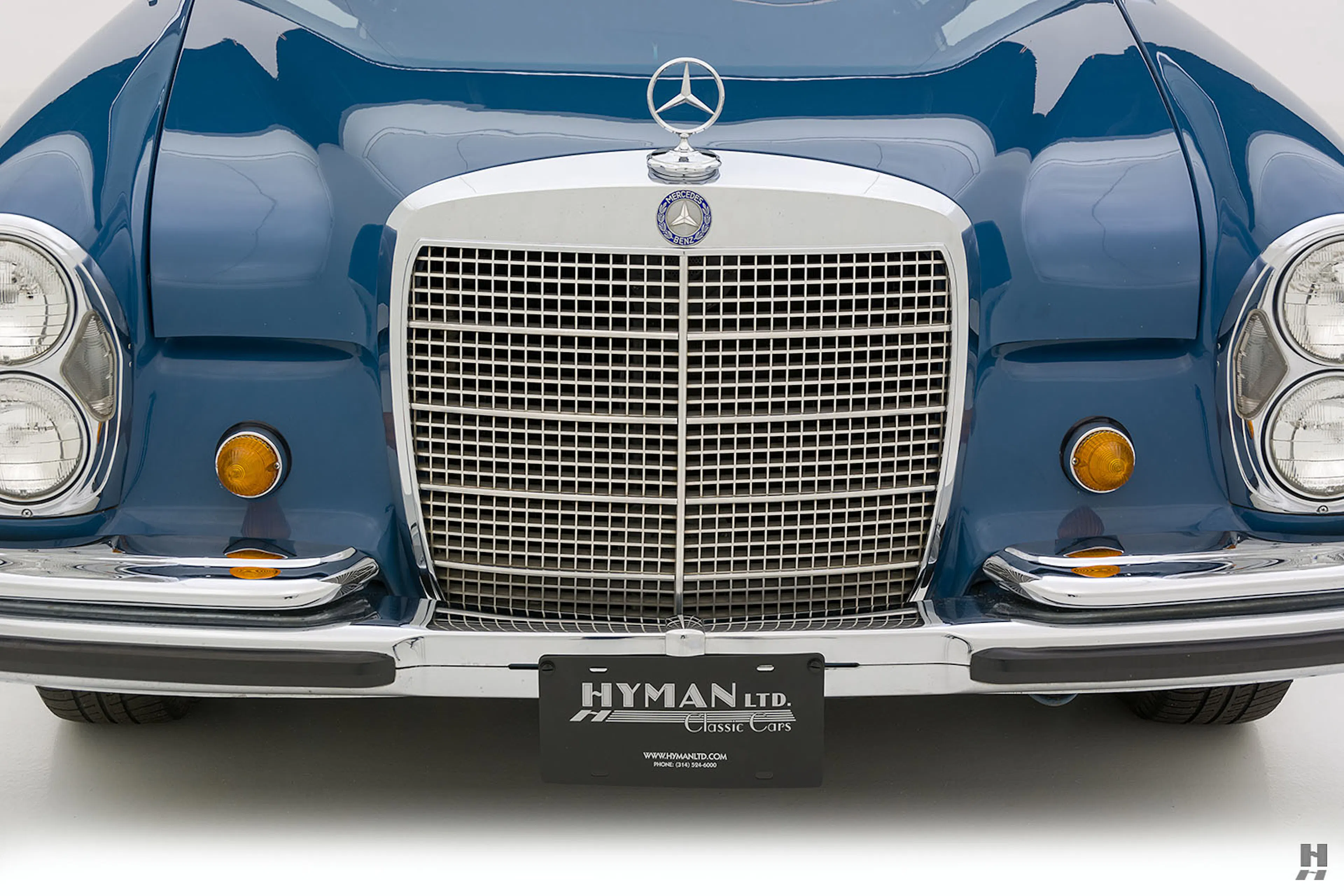 1969 Mercedes-Benz 280S 4dr Sedan Courtesy of Hyman Ltd.