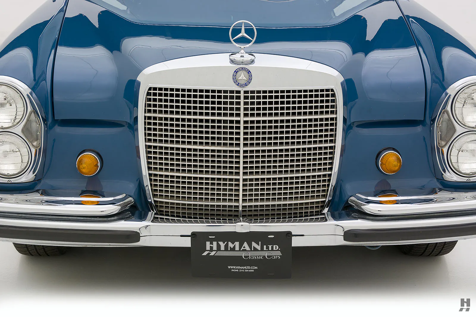 1969 Mercedes-Benz 280S 4dr Sedan Courtesy of Hyman Ltd.