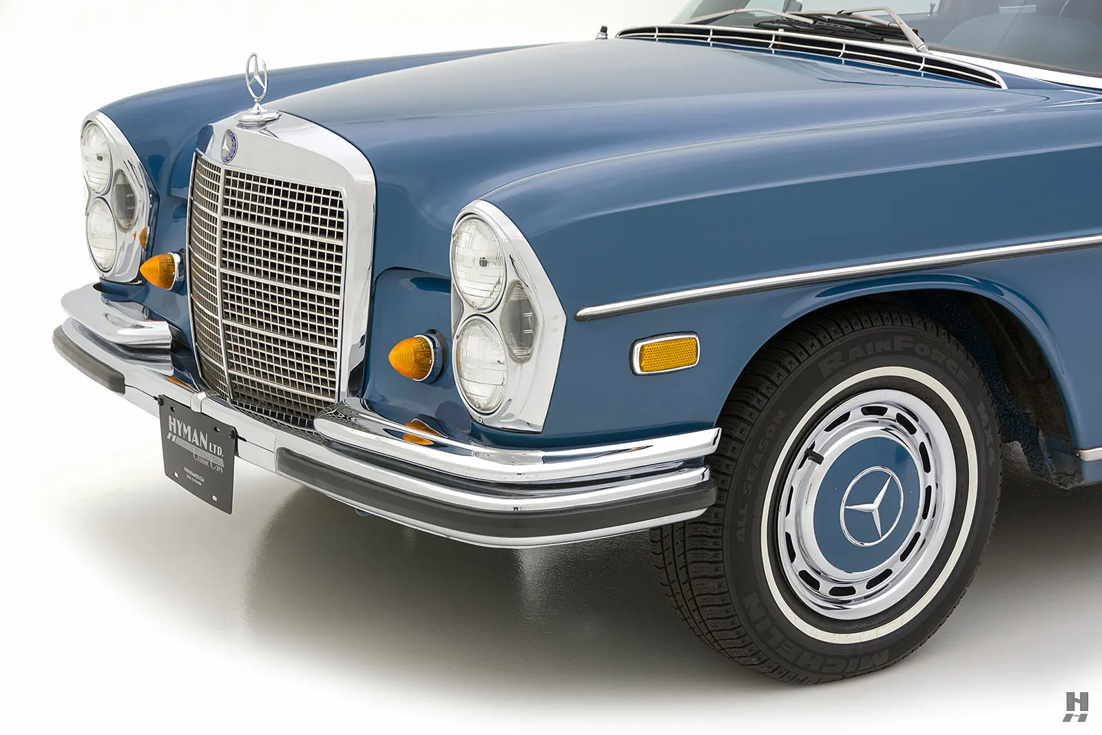 1969 Mercedes-Benz 280S 4dr Sedan Courtesy of Hyman Ltd.