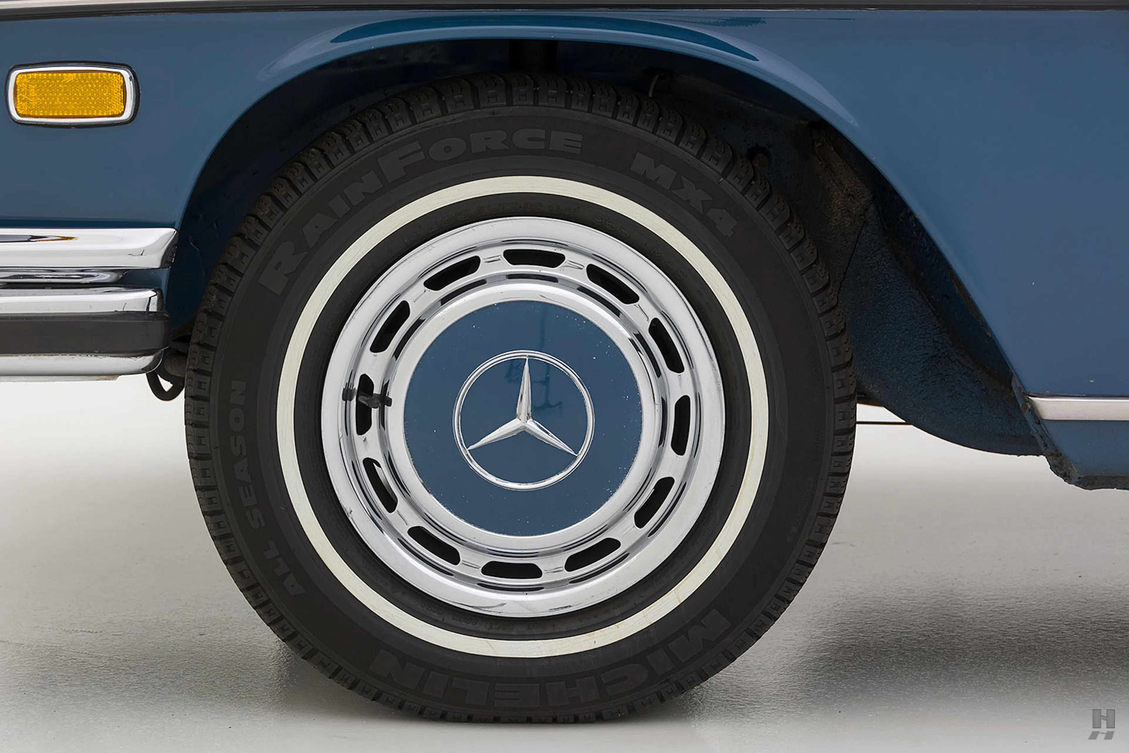 1969 Mercedes-Benz 280S 4dr Sedan Courtesy of Hyman Ltd.