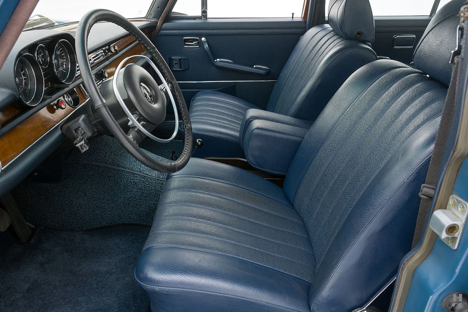 1969 Mercedes-Benz 280S 4dr Sedan Courtesy of Hyman Ltd.