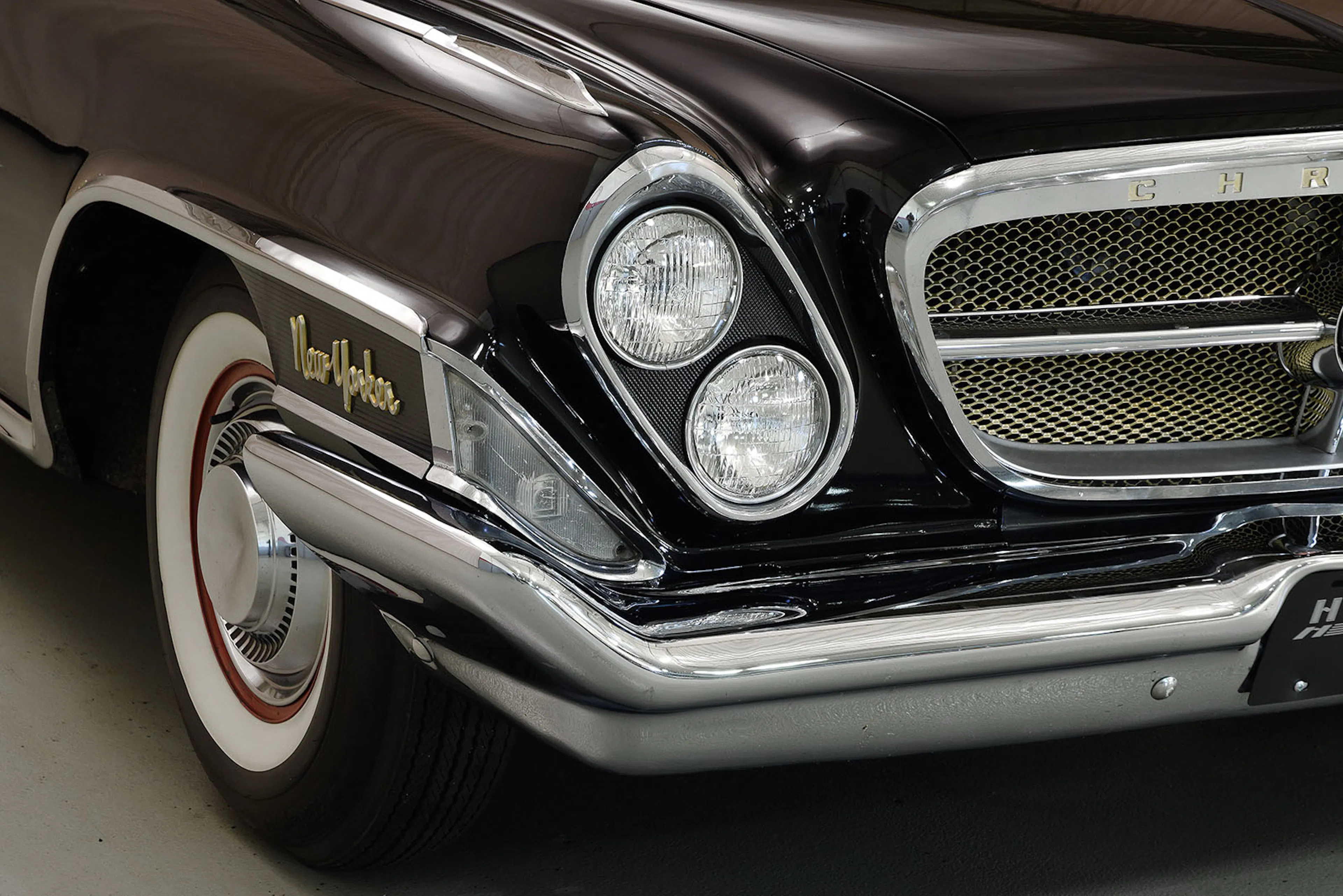 1962 Chrysler New Yorker 4dr Sedan Courtesy of Hyman Ltd.