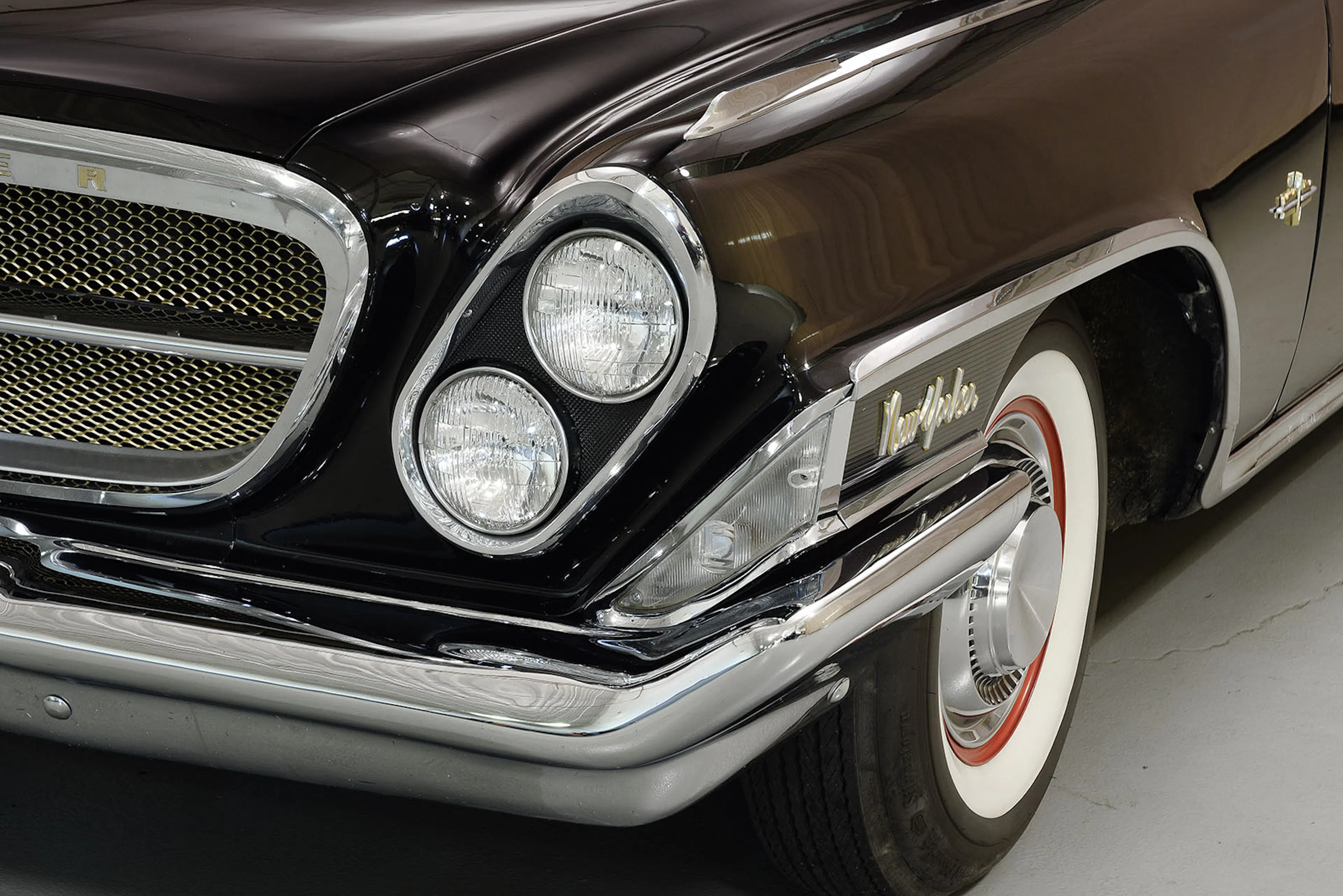 1962 Chrysler New Yorker 4dr Sedan Courtesy of Hyman Ltd.