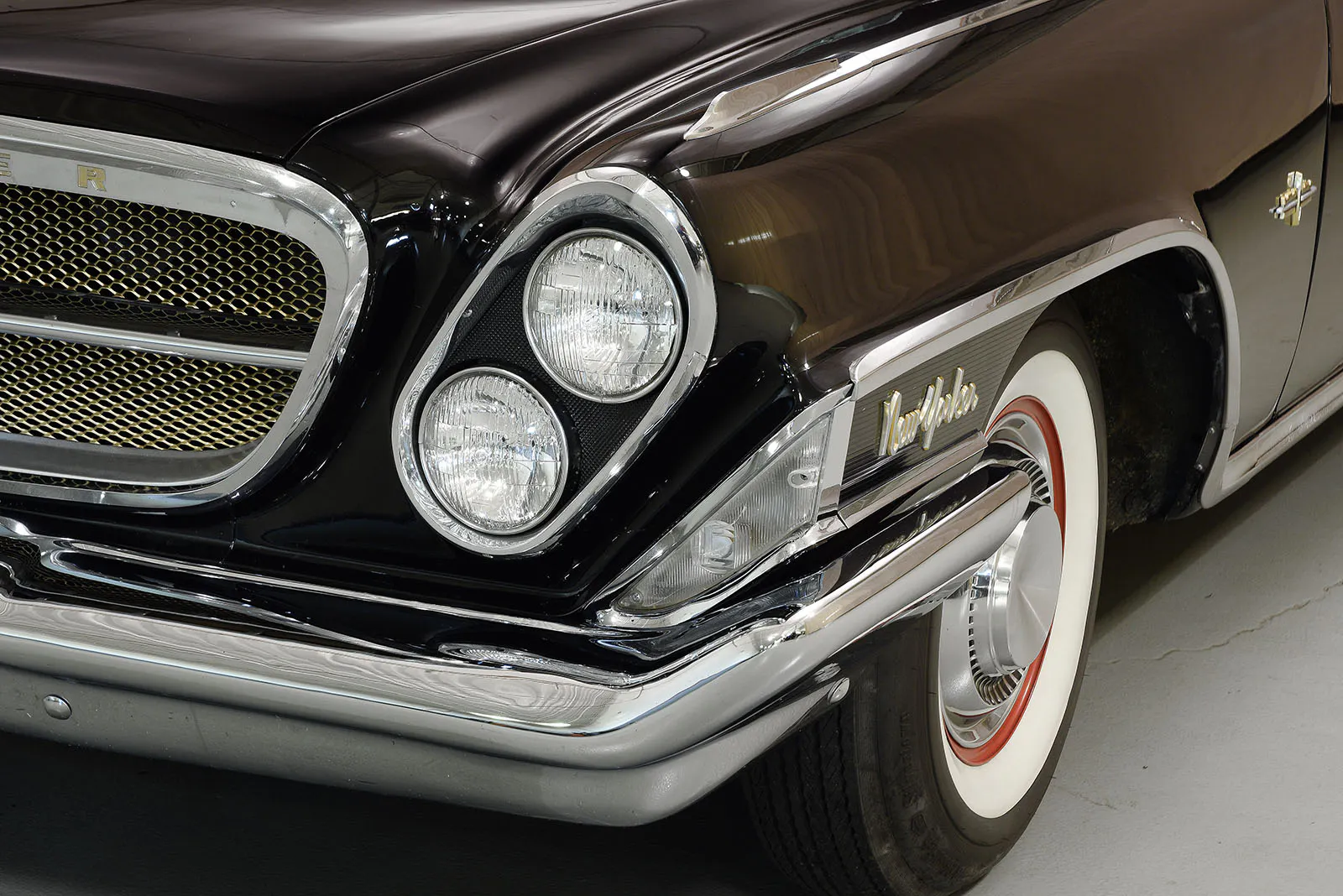 1962 Chrysler New Yorker 4dr Sedan Courtesy of Hyman Ltd.