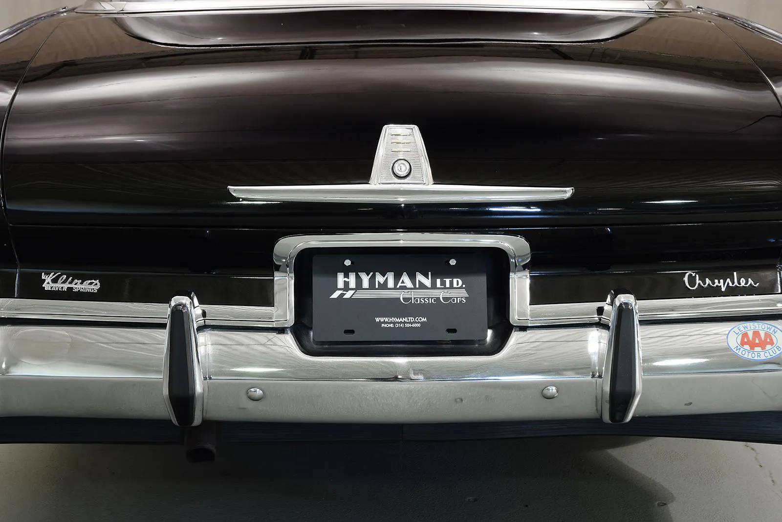 1962 Chrysler New Yorker 4dr Sedan Courtesy of Hyman Ltd.