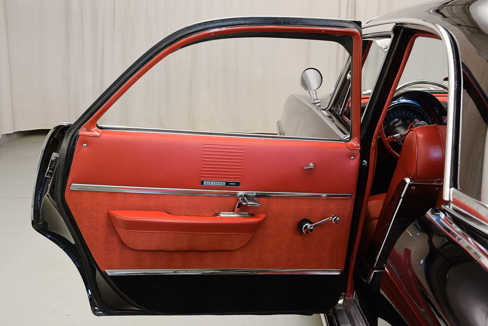 1962 Chrysler New Yorker 4dr Sedan Courtesy of Hyman Ltd.