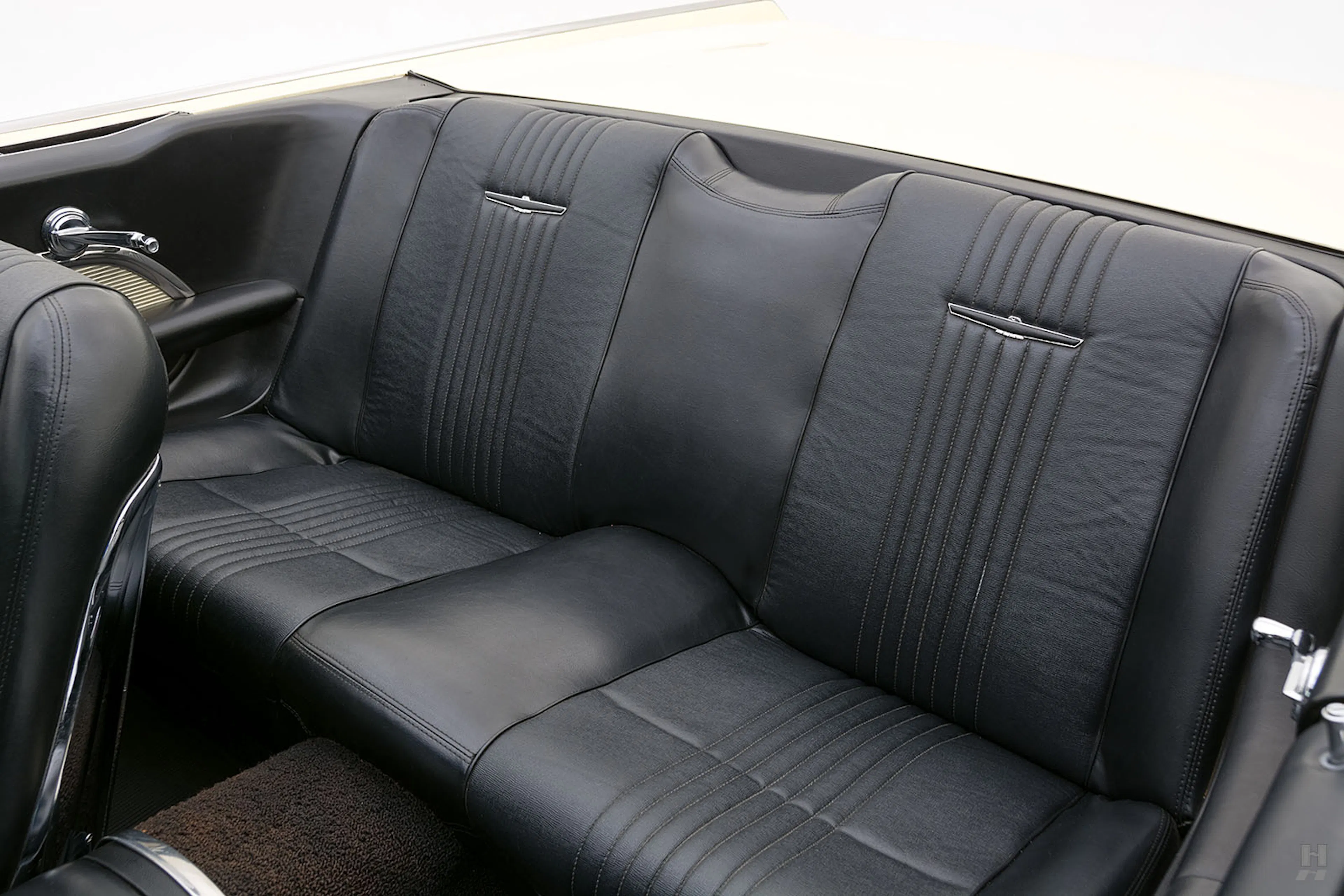 1963 Ford Thunderbird 2dr Convertible Courtesy of Hyman Ltd.