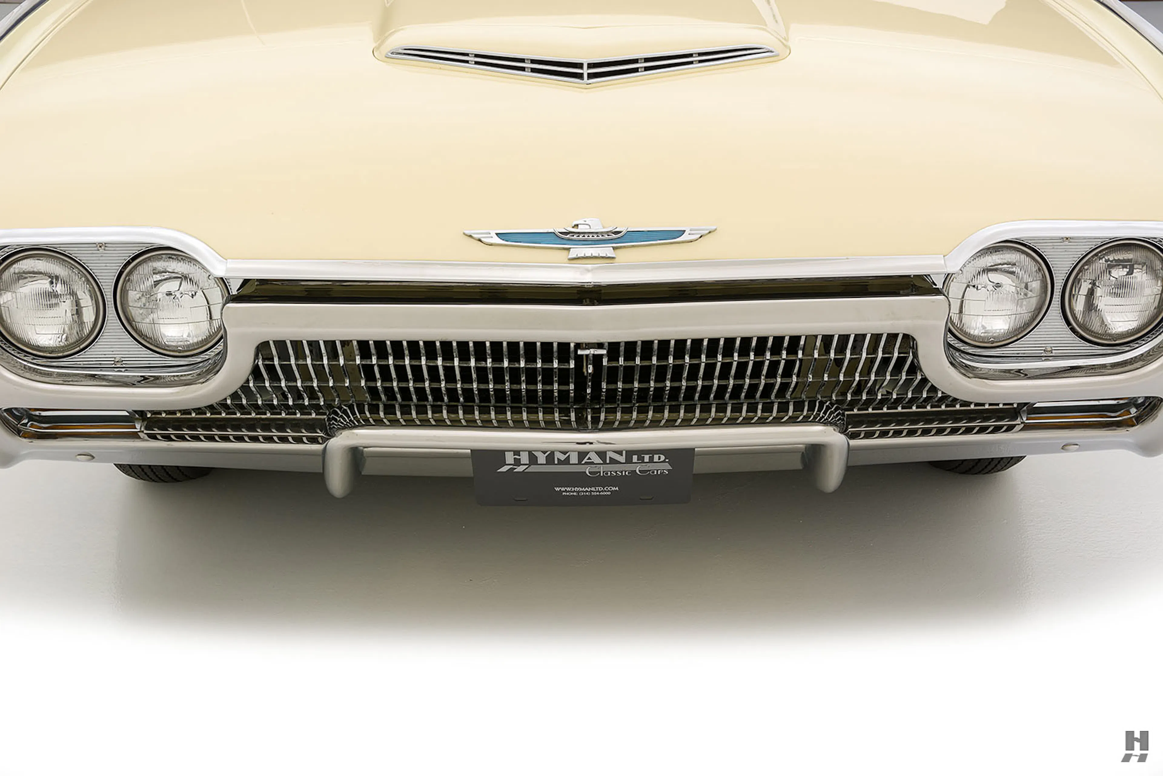 1963 Ford Thunderbird 2dr Convertible Courtesy of Hyman Ltd.