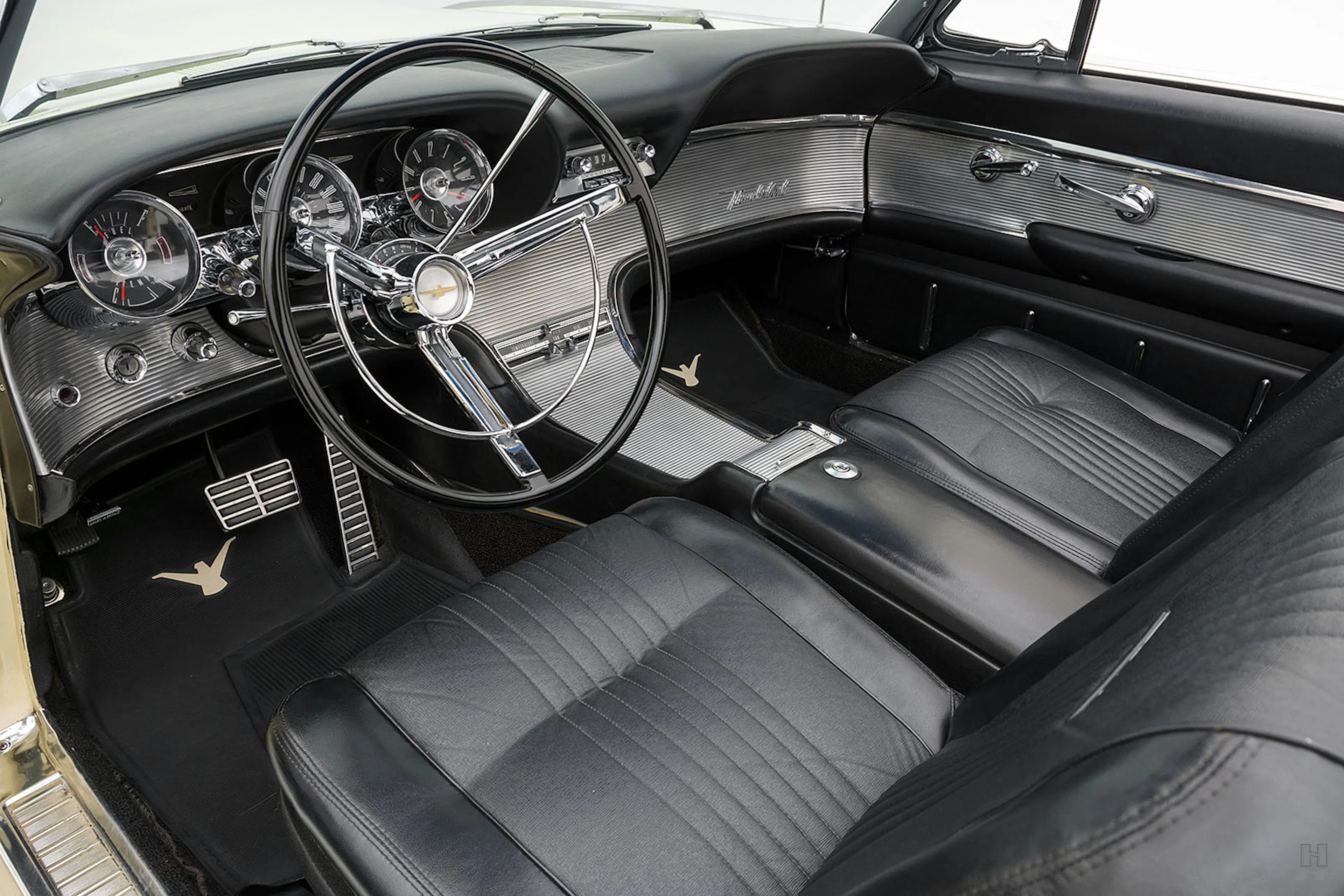 1963 Ford Thunderbird 2dr Convertible Courtesy of Hyman Ltd.
