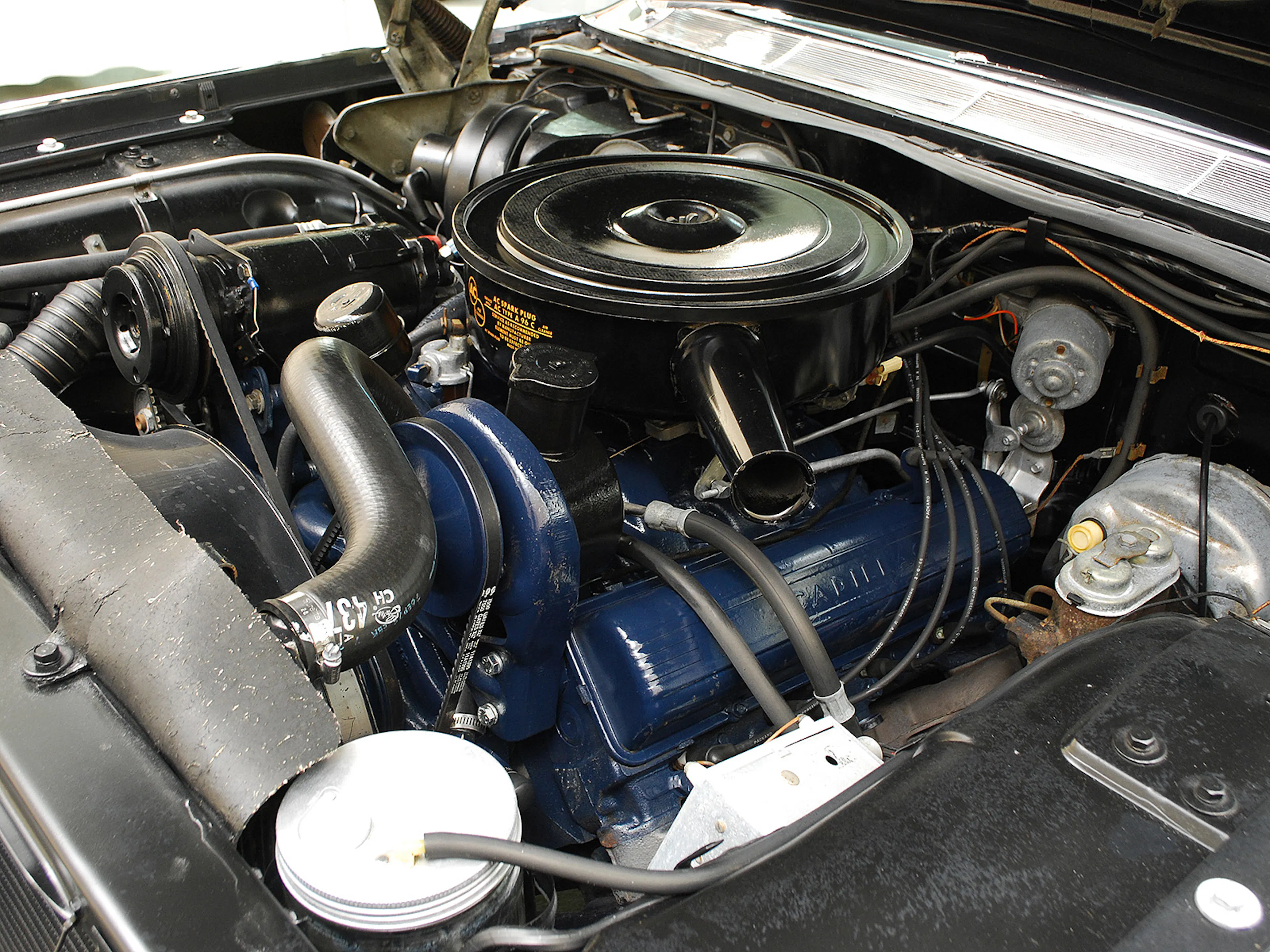 1962 Cadillac Fleetwood 60 Special 4dr Sedan Courtesy of Hyman Ltd.