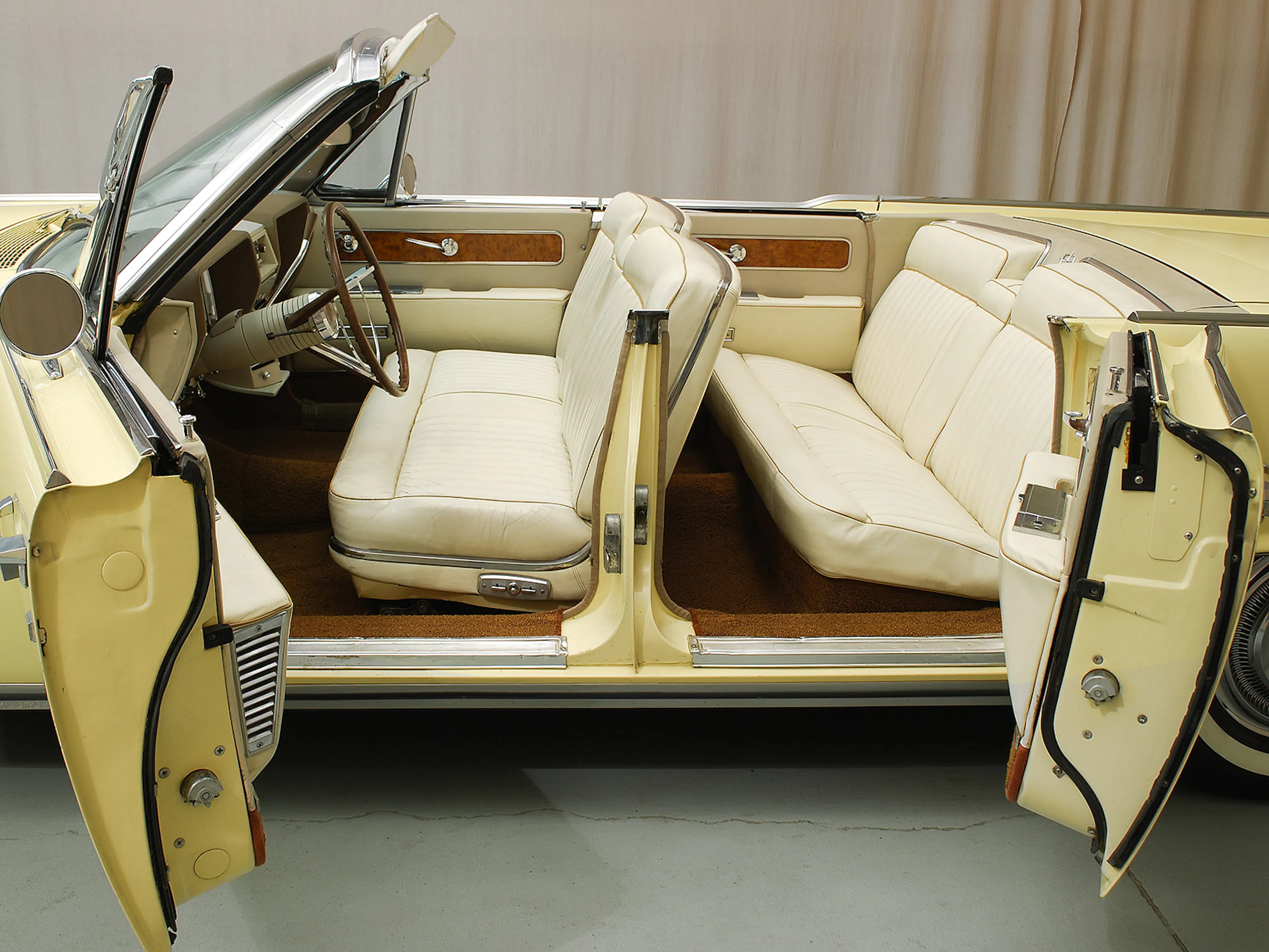 1961 Lincoln Continental 4dr Convertible Courtesy of Hyman Ltd.