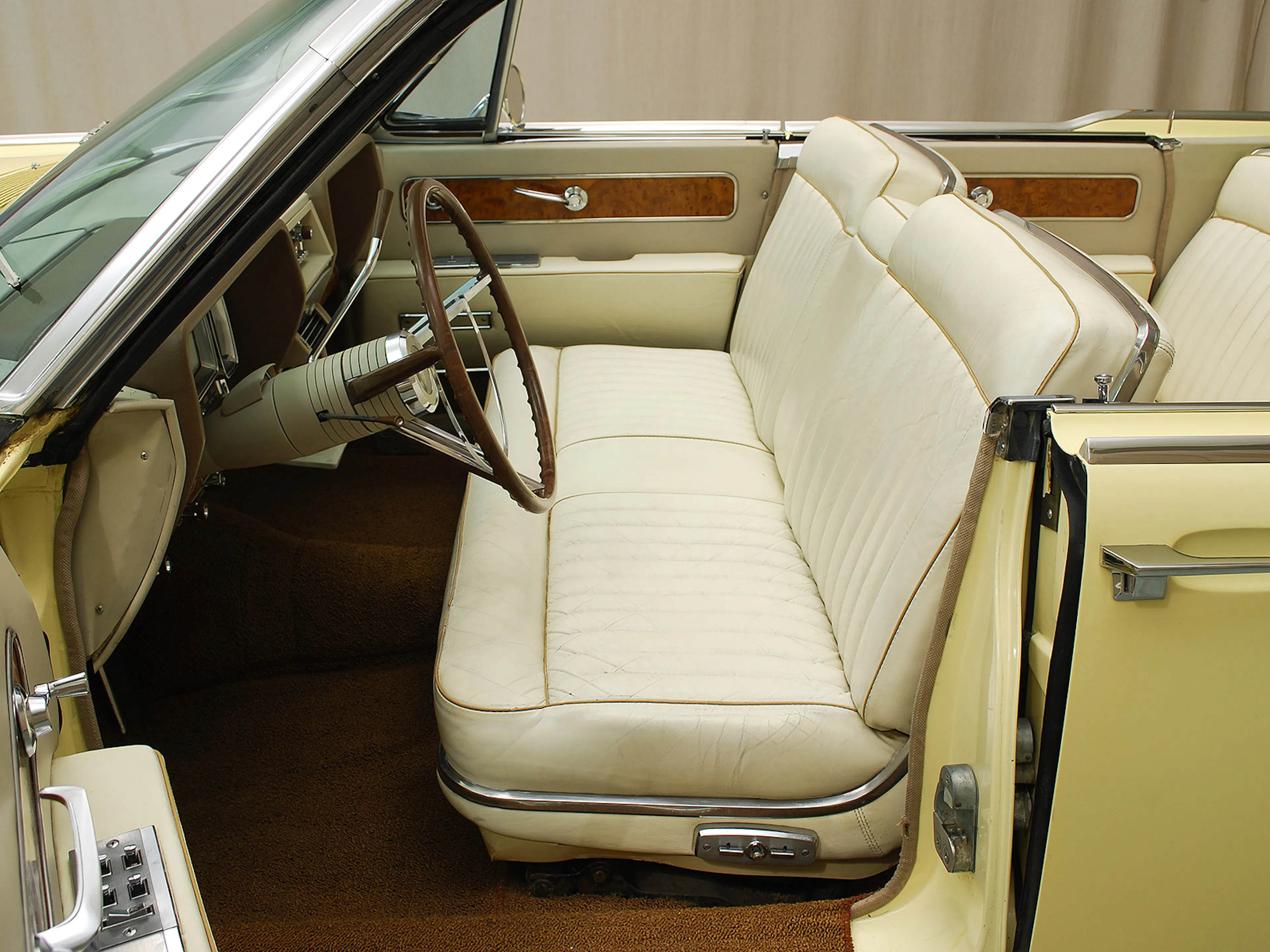 1961 Lincoln Continental 4dr Convertible Courtesy of Hyman Ltd.