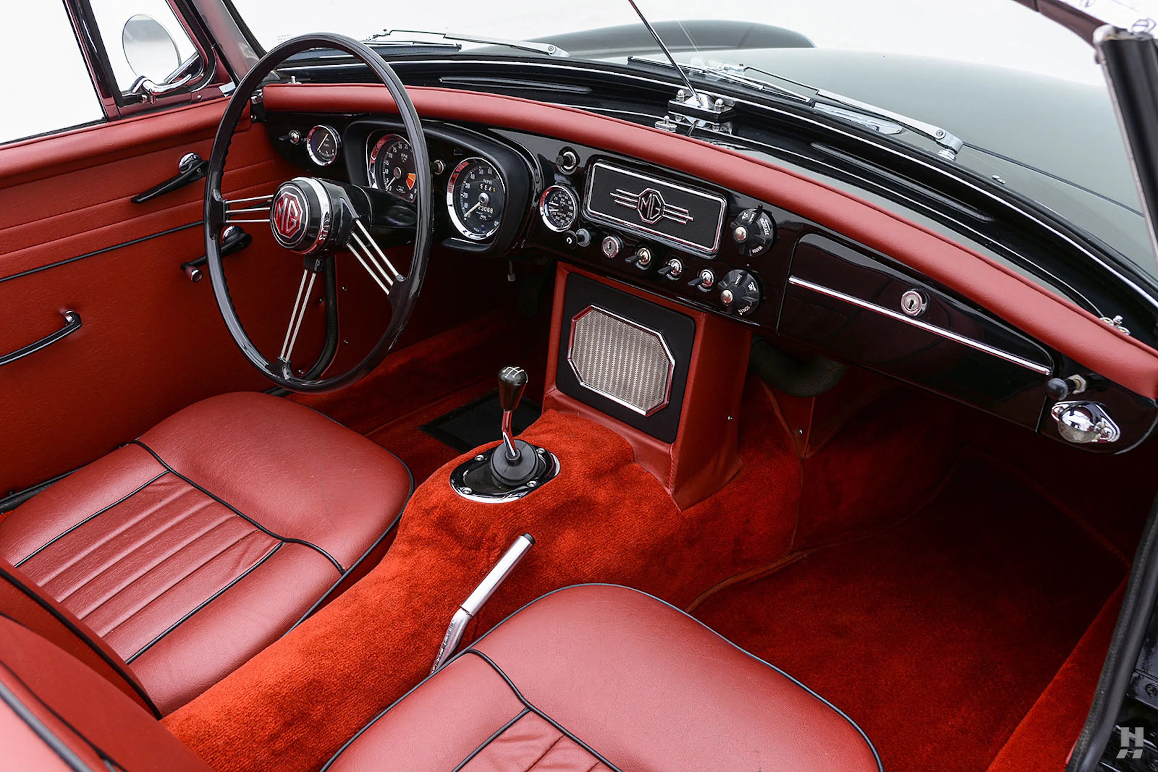1963 MG MGB Mk I 2dr Roadster Courtesy of Hyman Ltd.