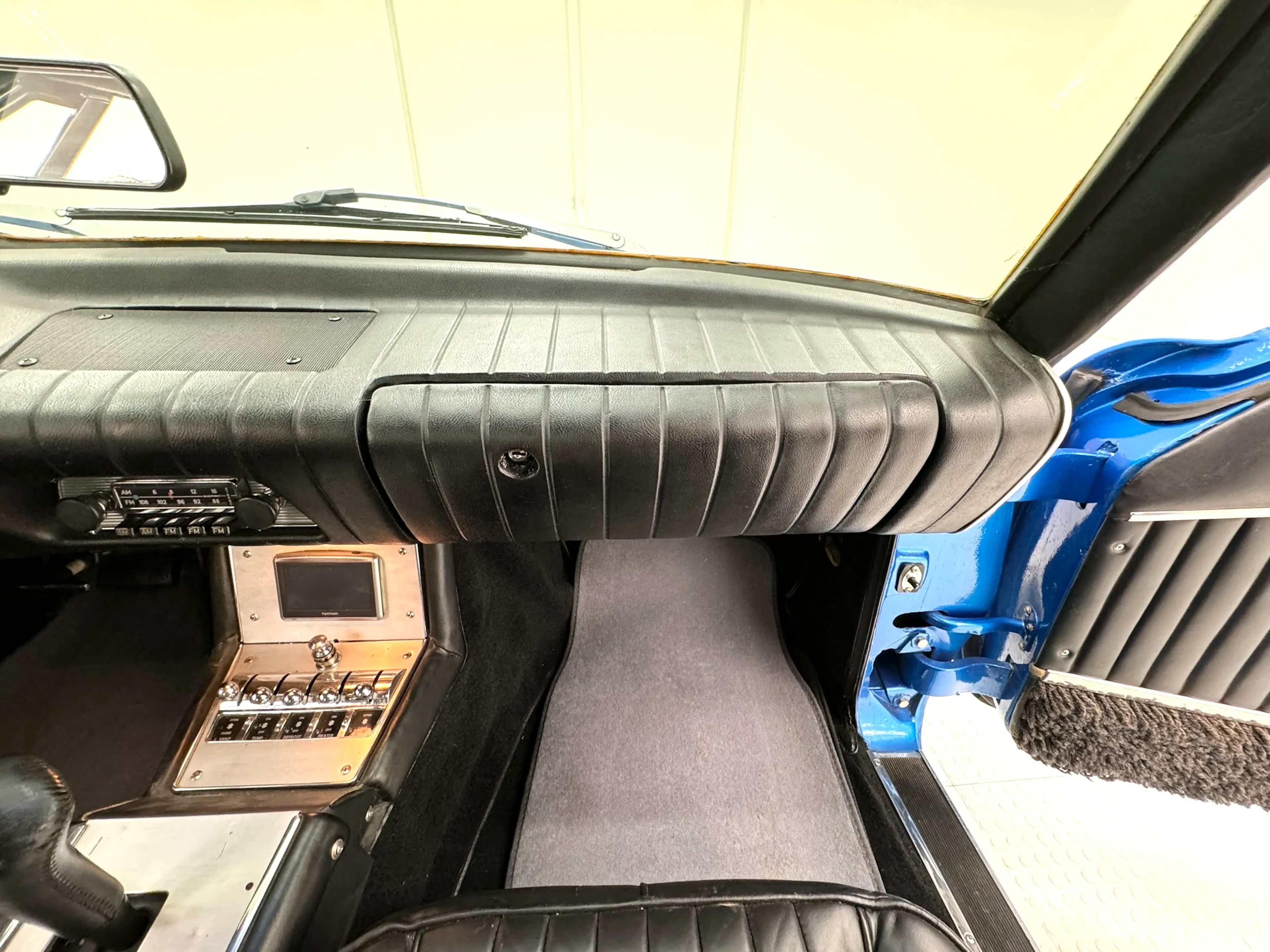 1973 Avanti Avanti II 2dr Coupe Courtesy of Canepa