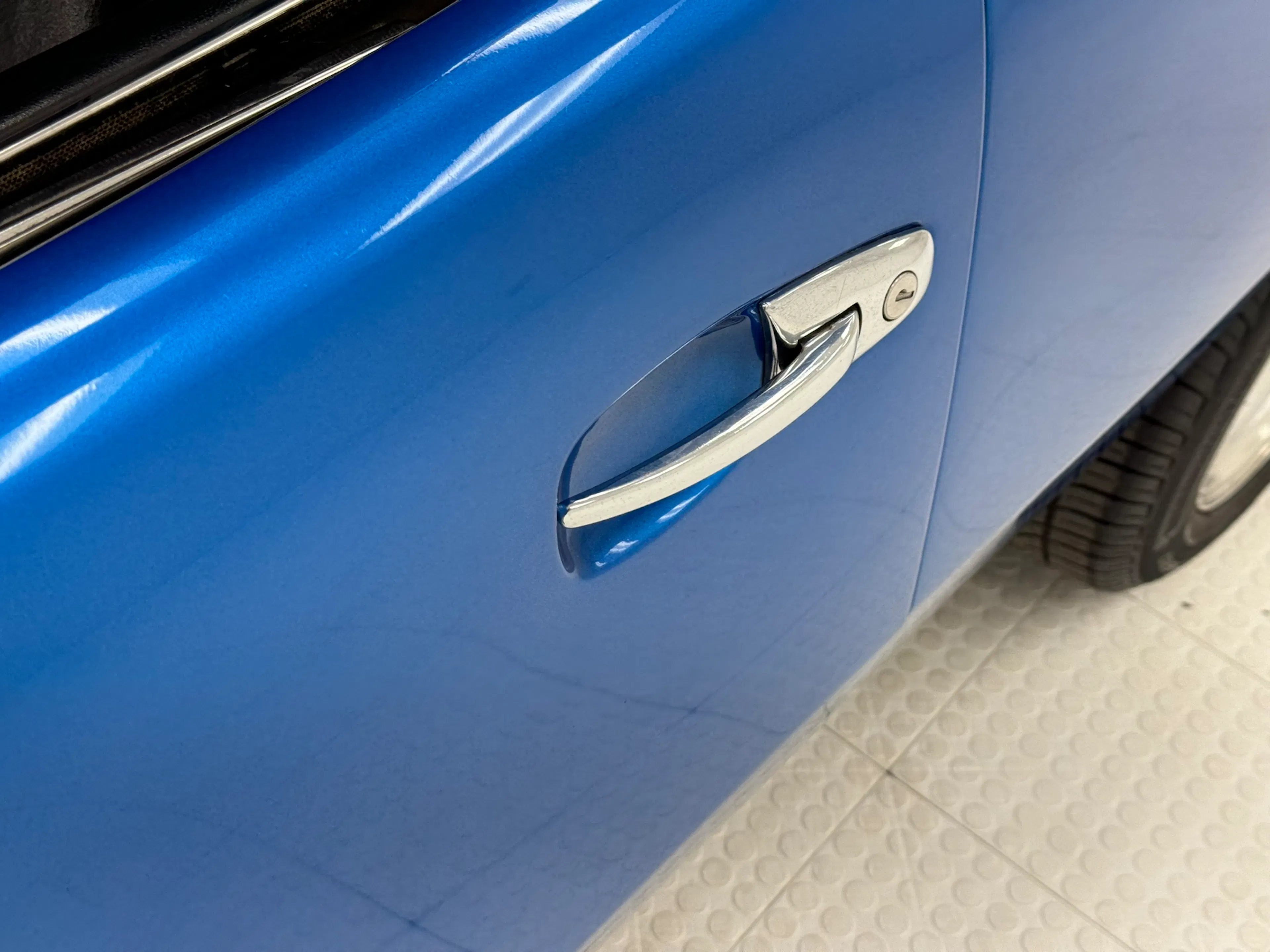 1973 Avanti Avanti II 2dr Coupe Courtesy of Canepa