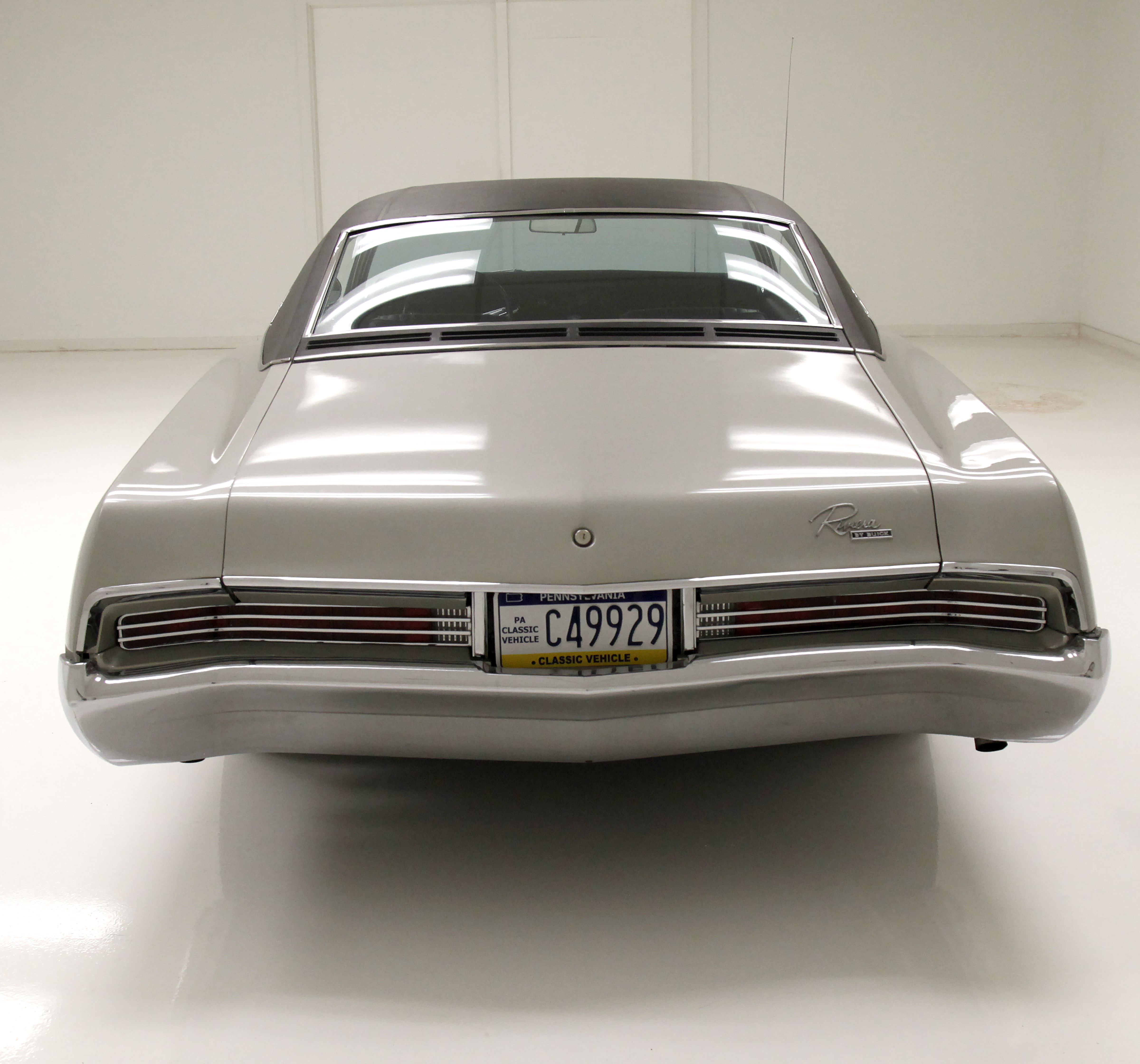 1967 buick riviera gs