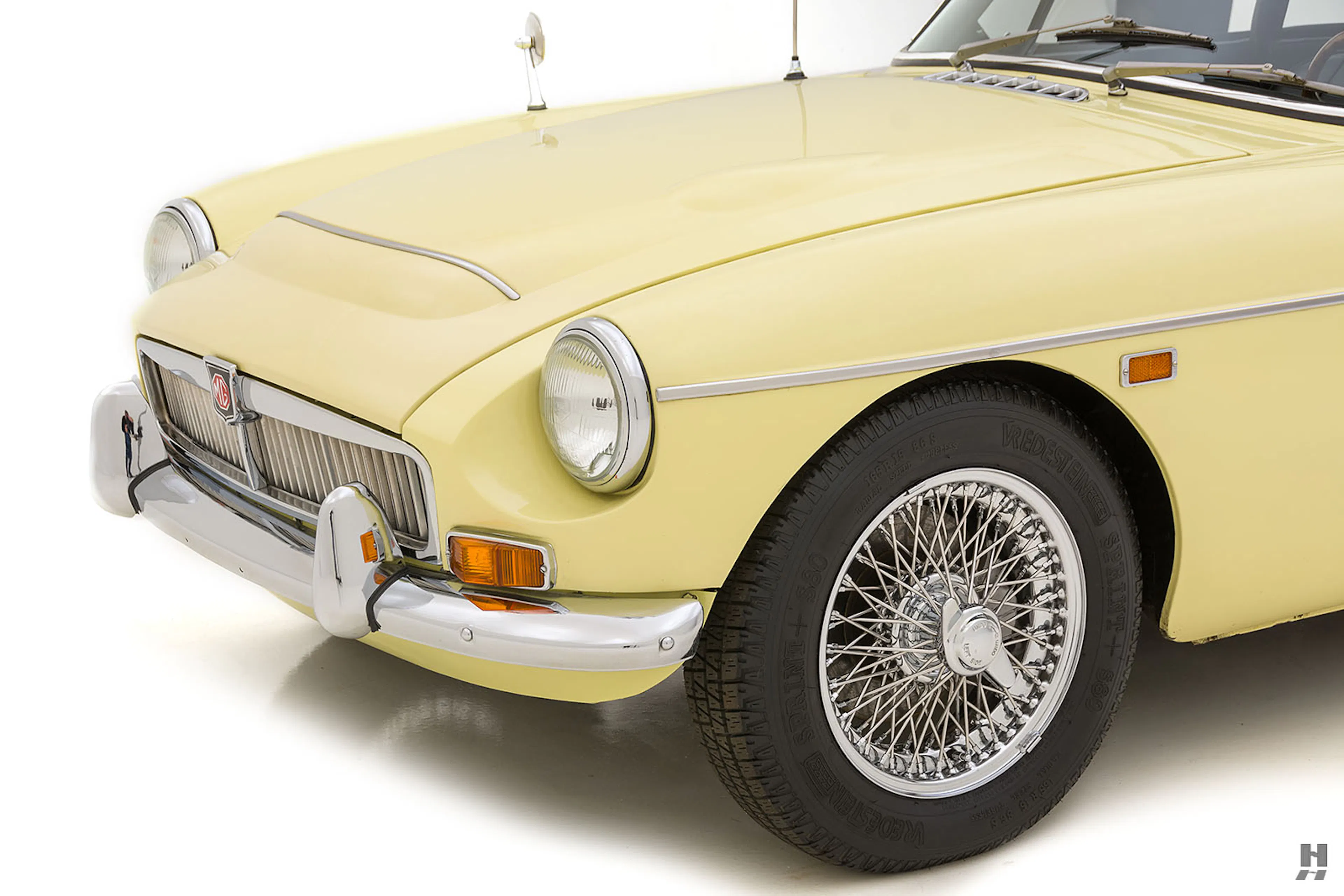 1969 MG MGC GT 2dr Coupe Courtesy of Hyman Ltd.