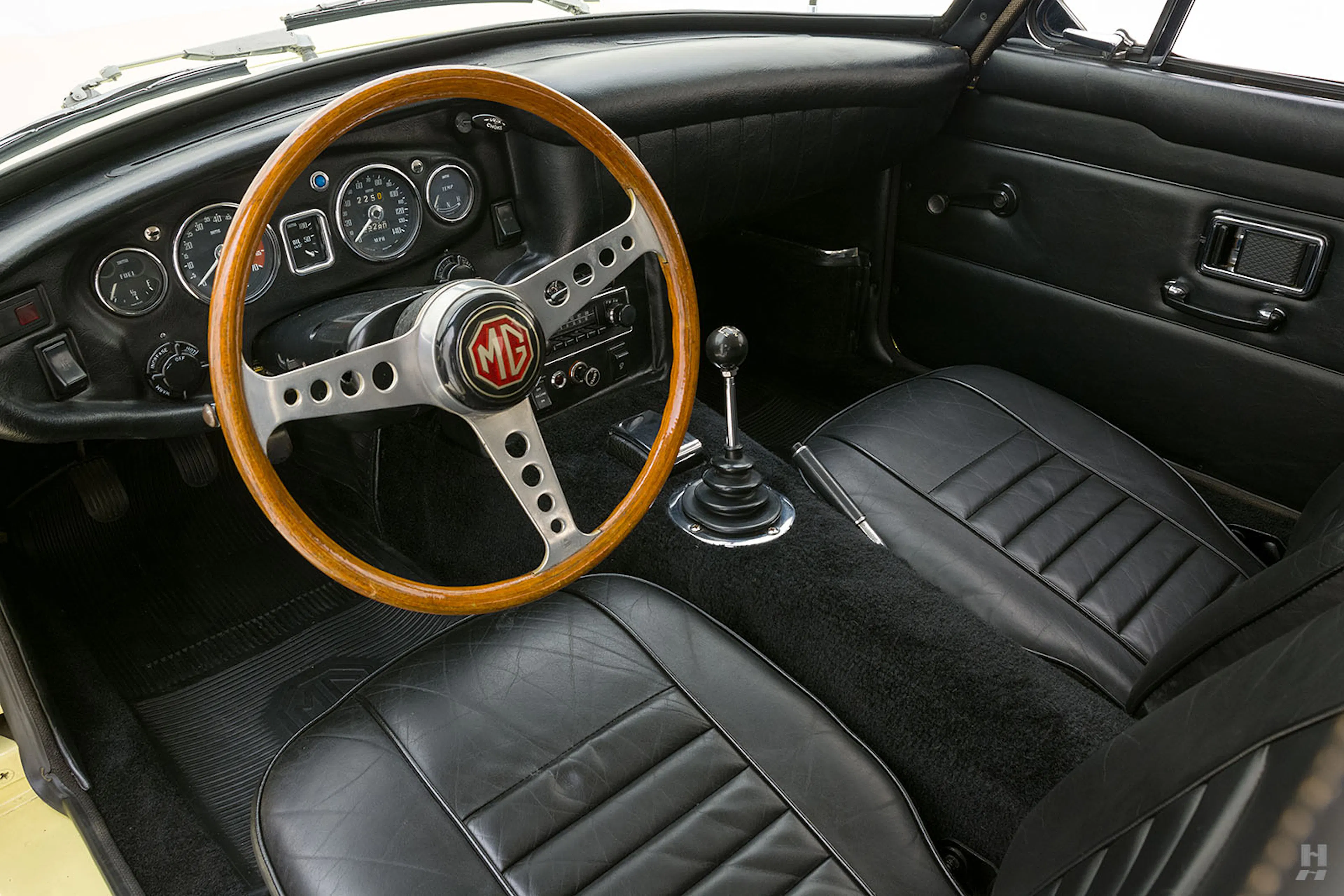 1969 MG MGC GT 2dr Coupe Courtesy of Hyman Ltd.
