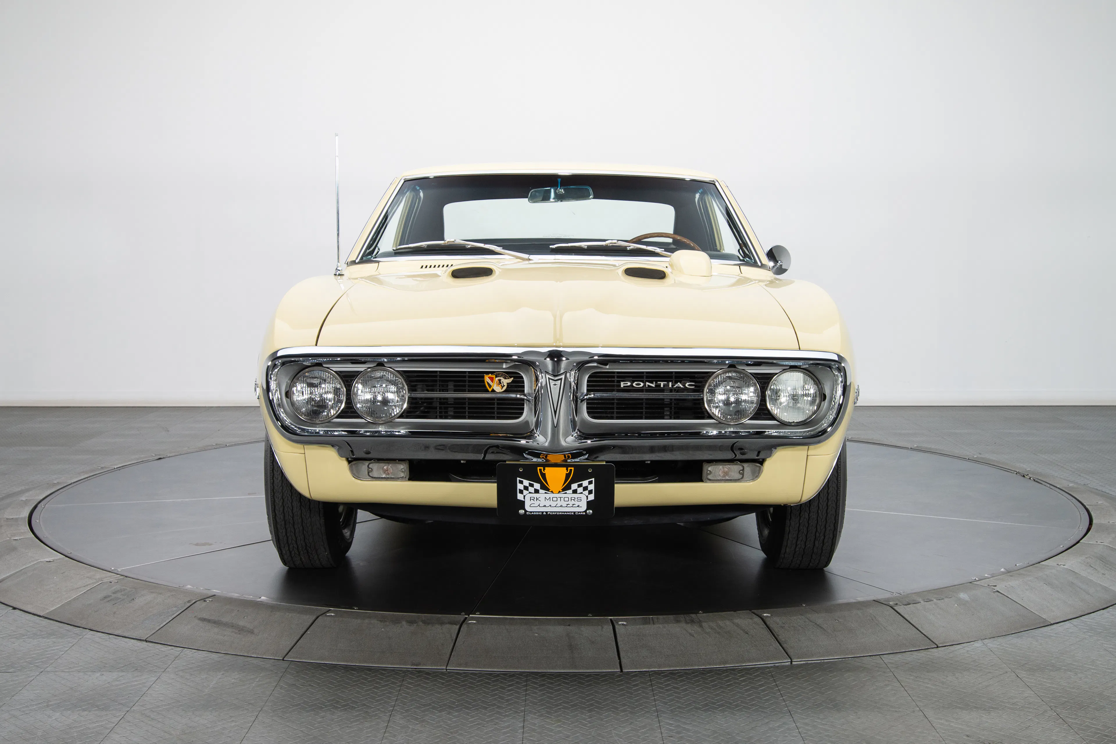 1967 Pontiac Firebird 400 2dr Hardtop Coupe Courtesy of RK Motors