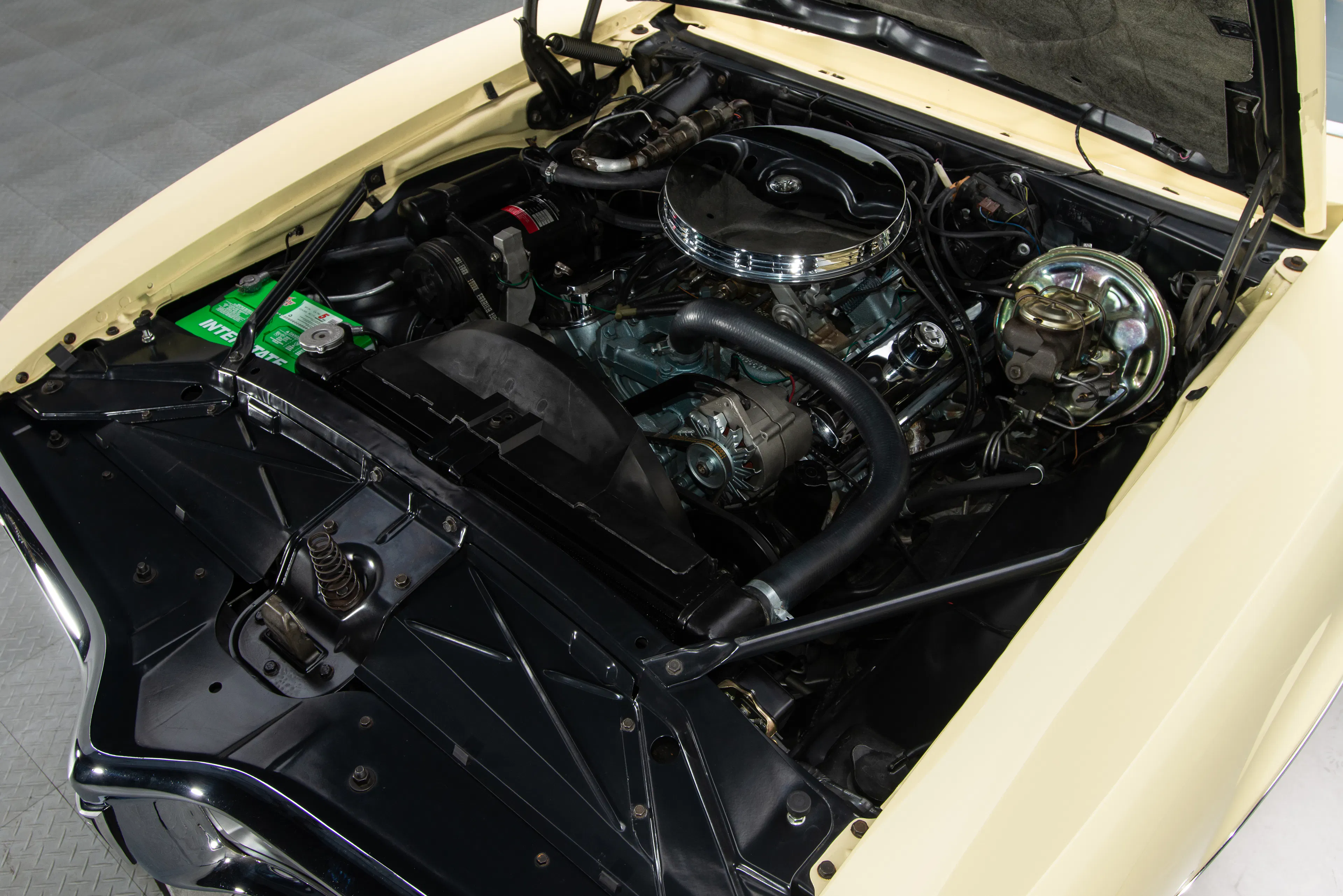 1967 Pontiac Firebird 400 2dr Hardtop Coupe Courtesy of RK Motors