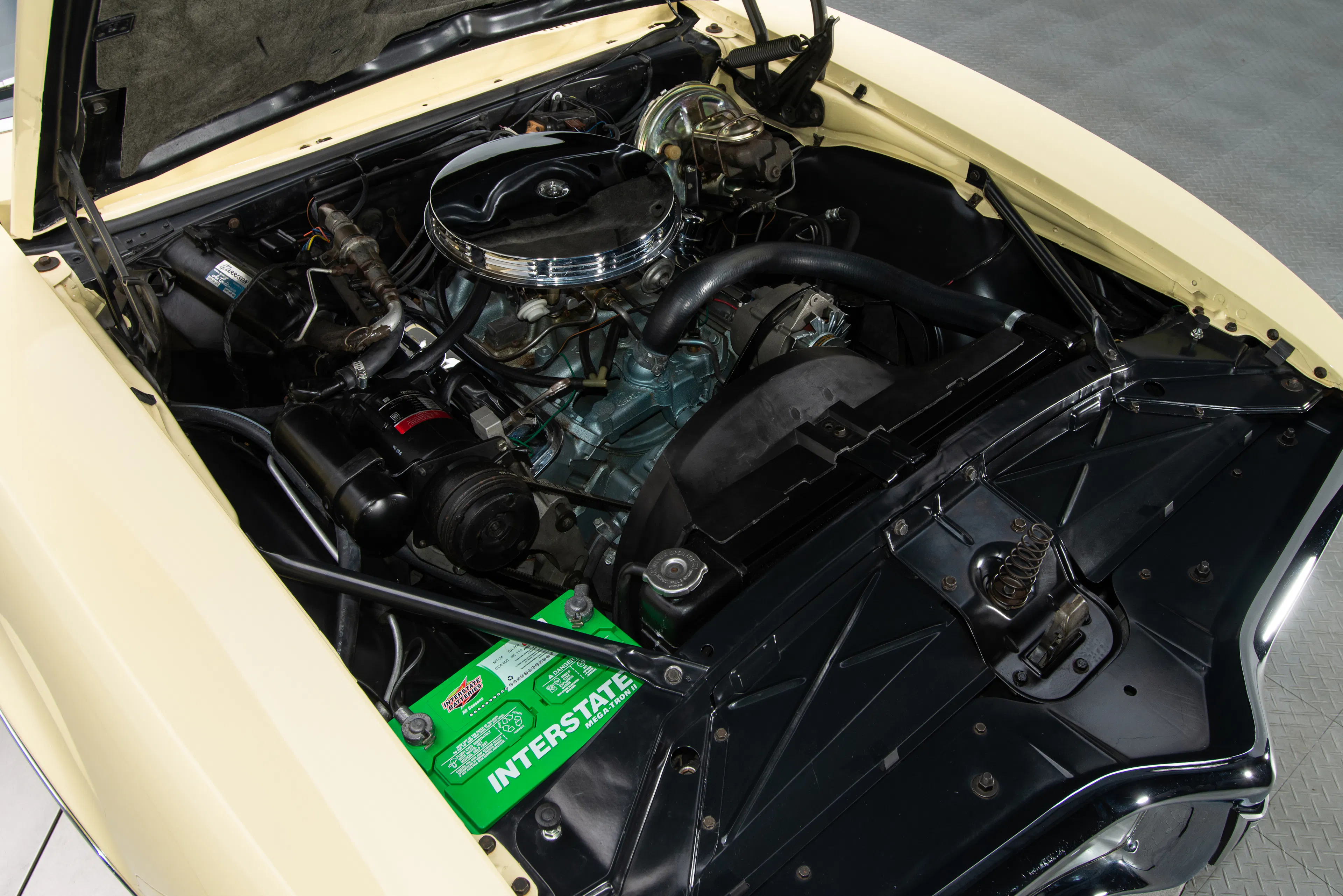 1967 Pontiac Firebird 400 2dr Hardtop Coupe Courtesy of RK Motors