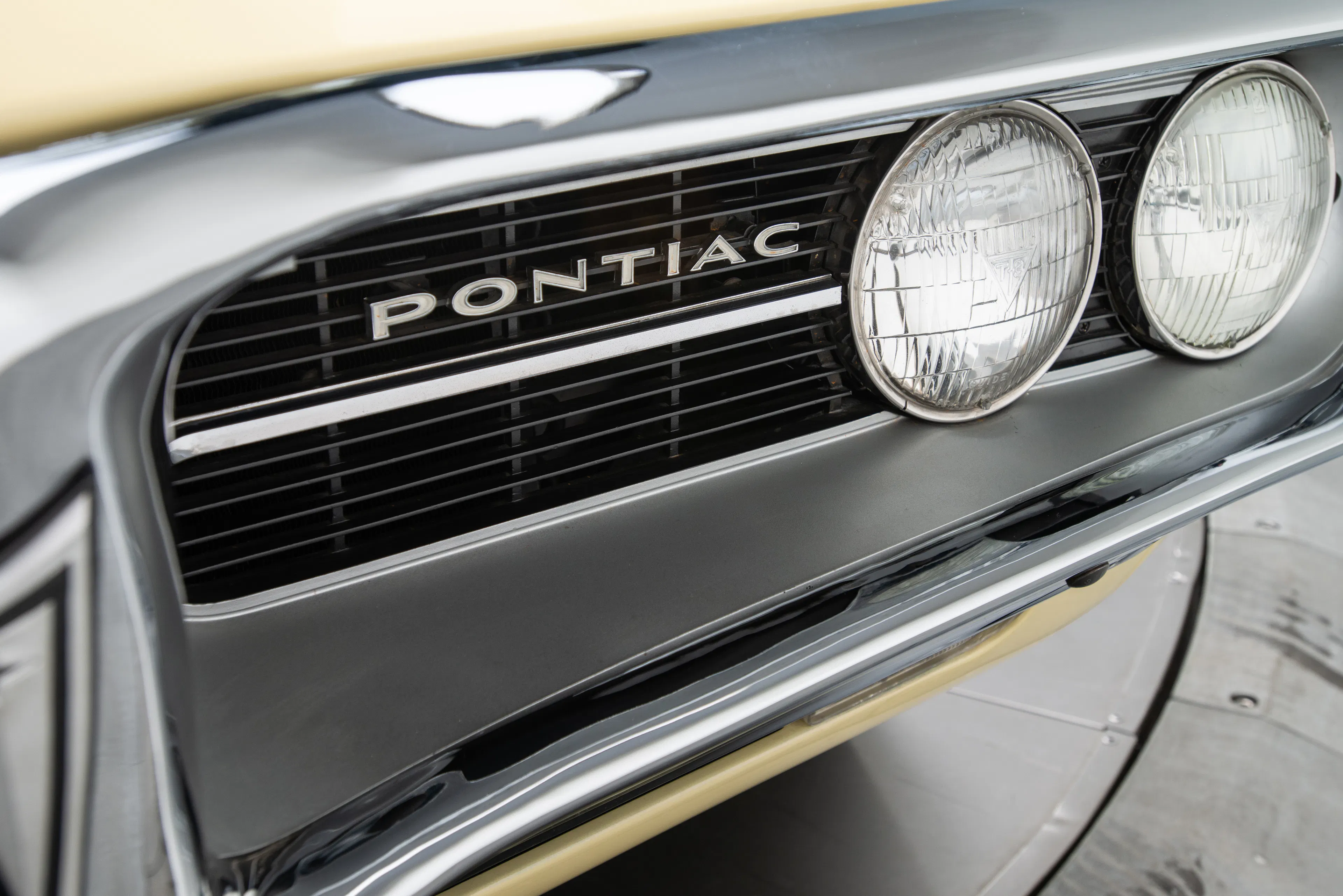 1967 Pontiac Firebird 400 2dr Hardtop Coupe Courtesy of RK Motors