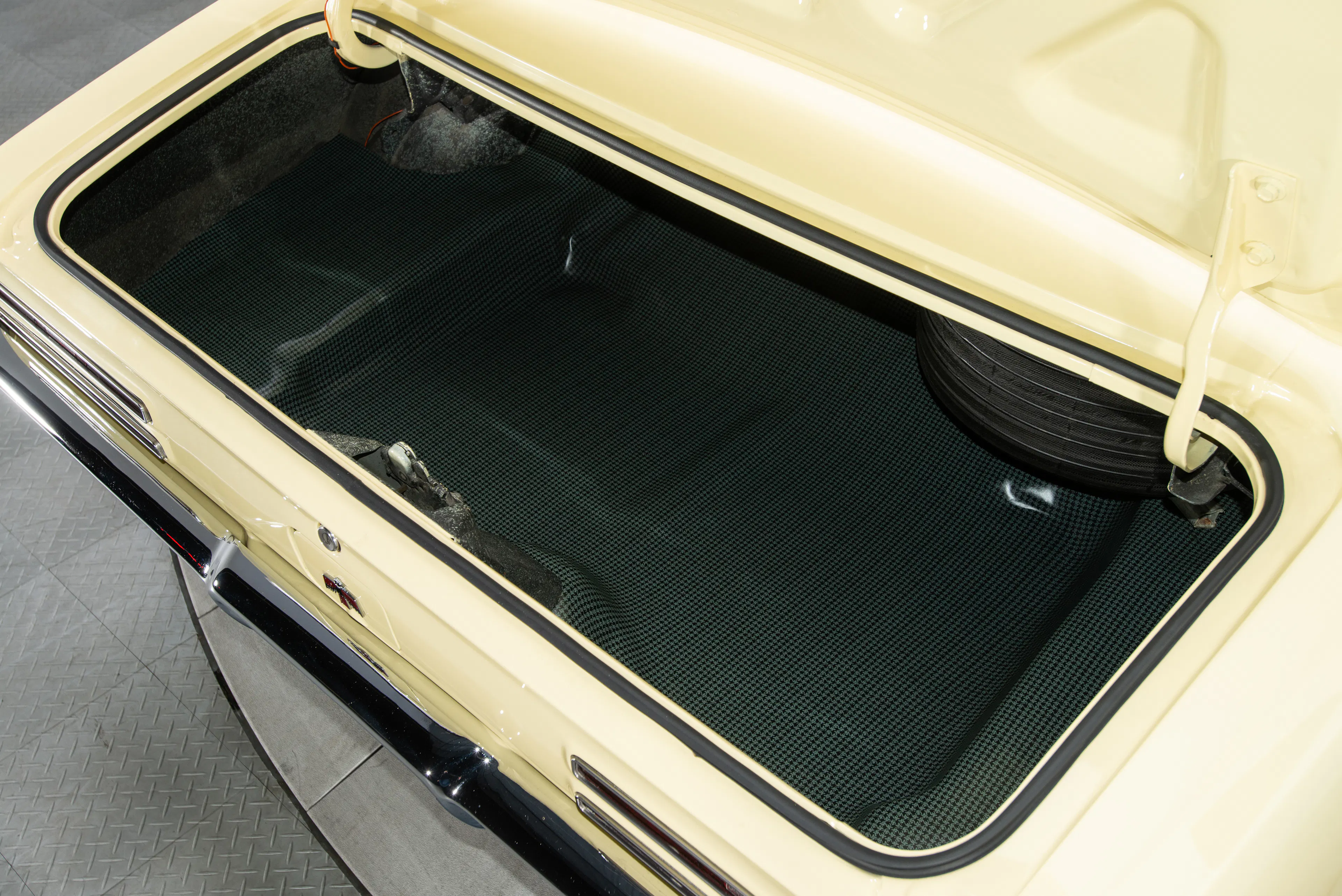 1967 Pontiac Firebird 400 2dr Hardtop Coupe Courtesy of RK Motors