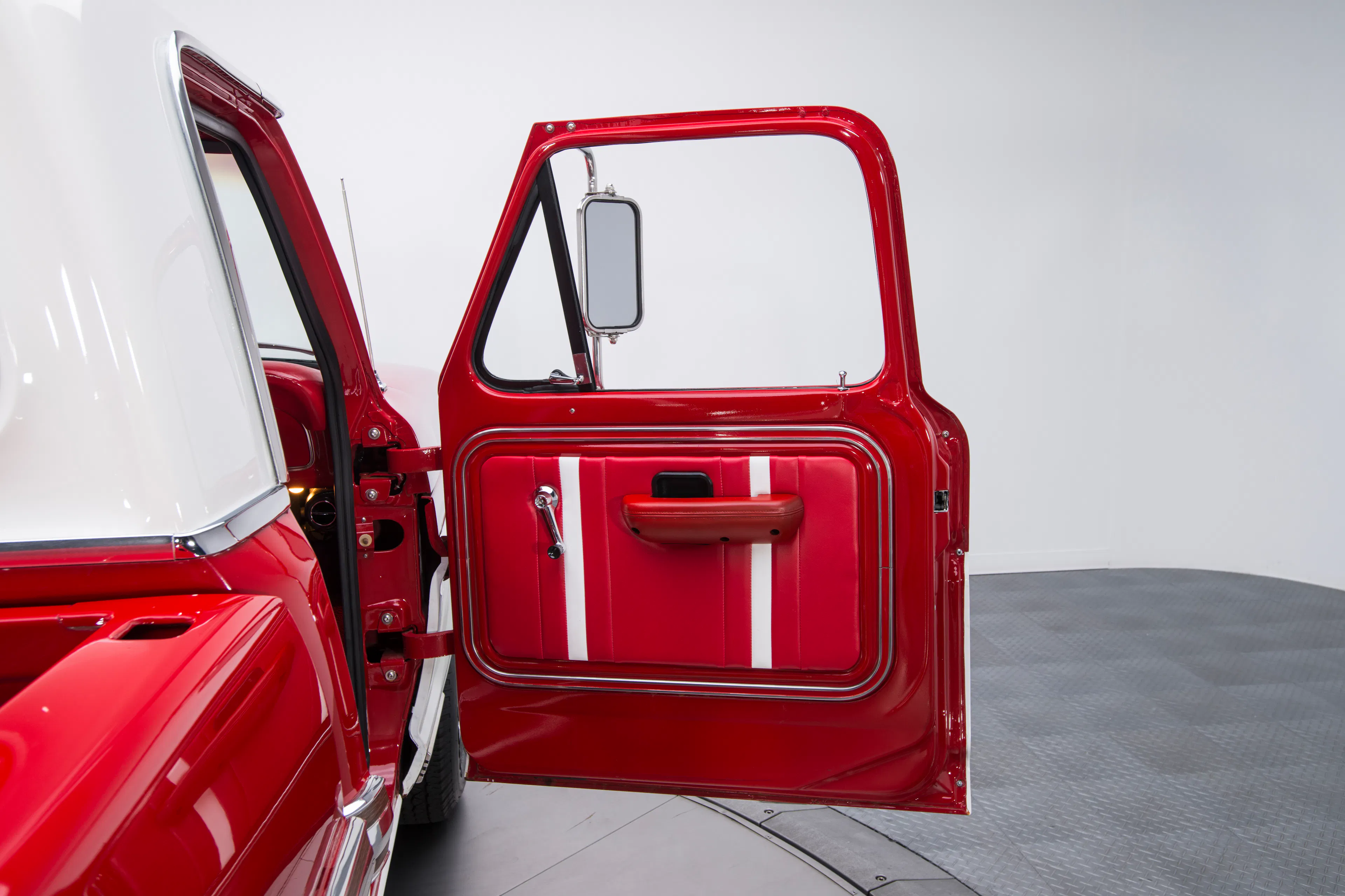 1970 Ford F-100 Ranger XLT 2dr Styleside Long Bed Courtesy of RK Motors