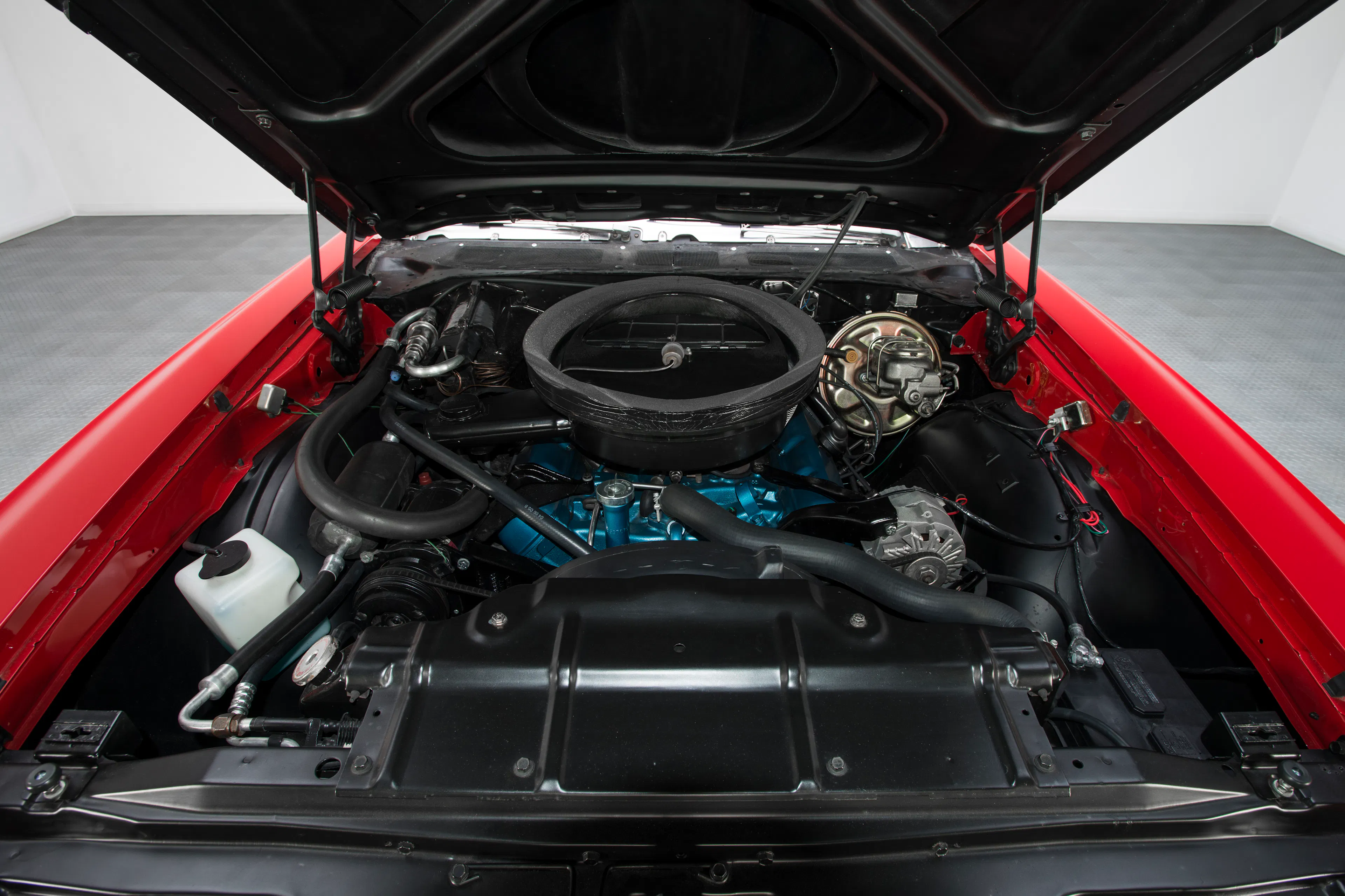 1970 Oldsmobile 4-4-2 2dr Sport Coupe Courtesy of RK Motors