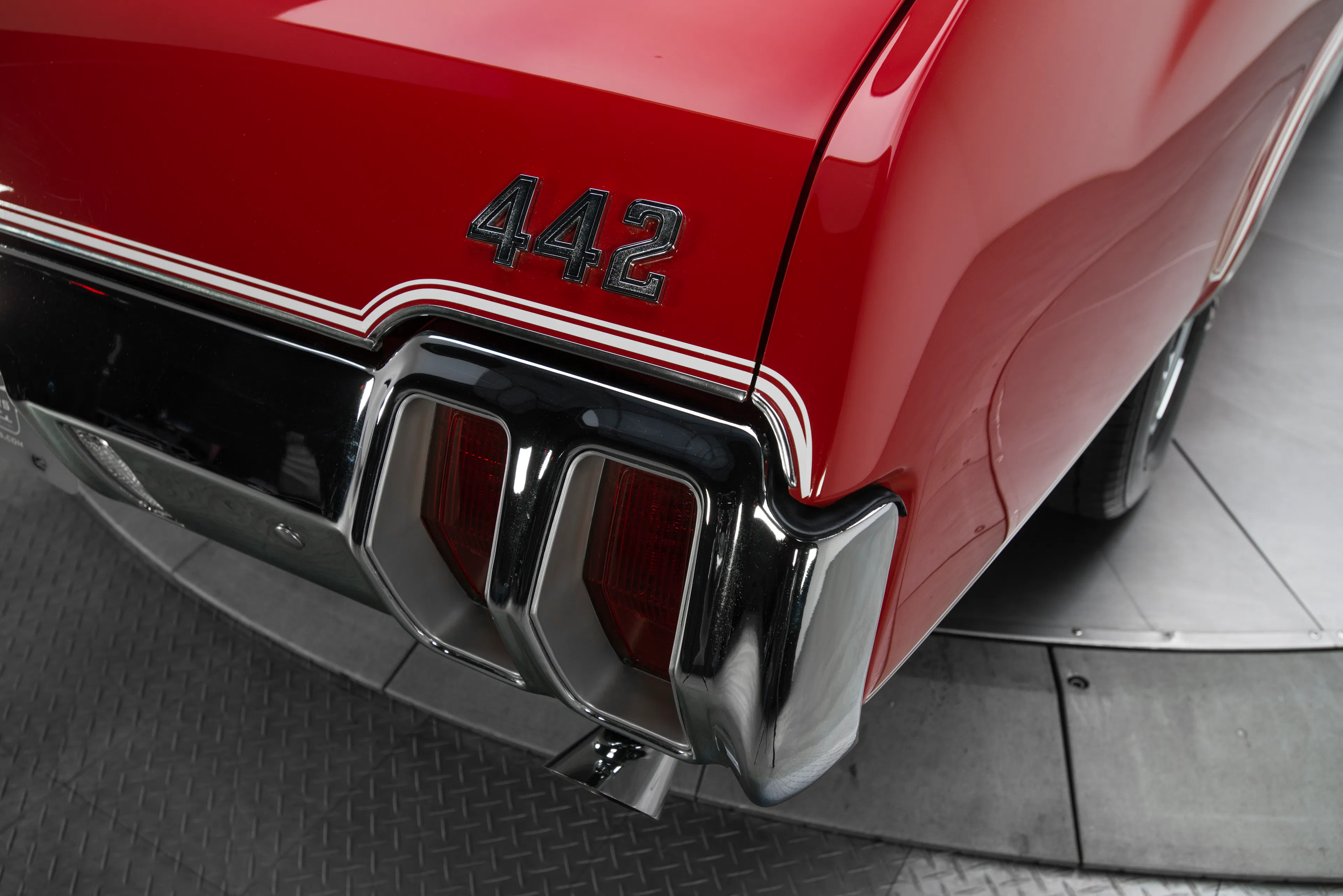 1970 Oldsmobile 4-4-2 2dr Sport Coupe Courtesy of RK Motors