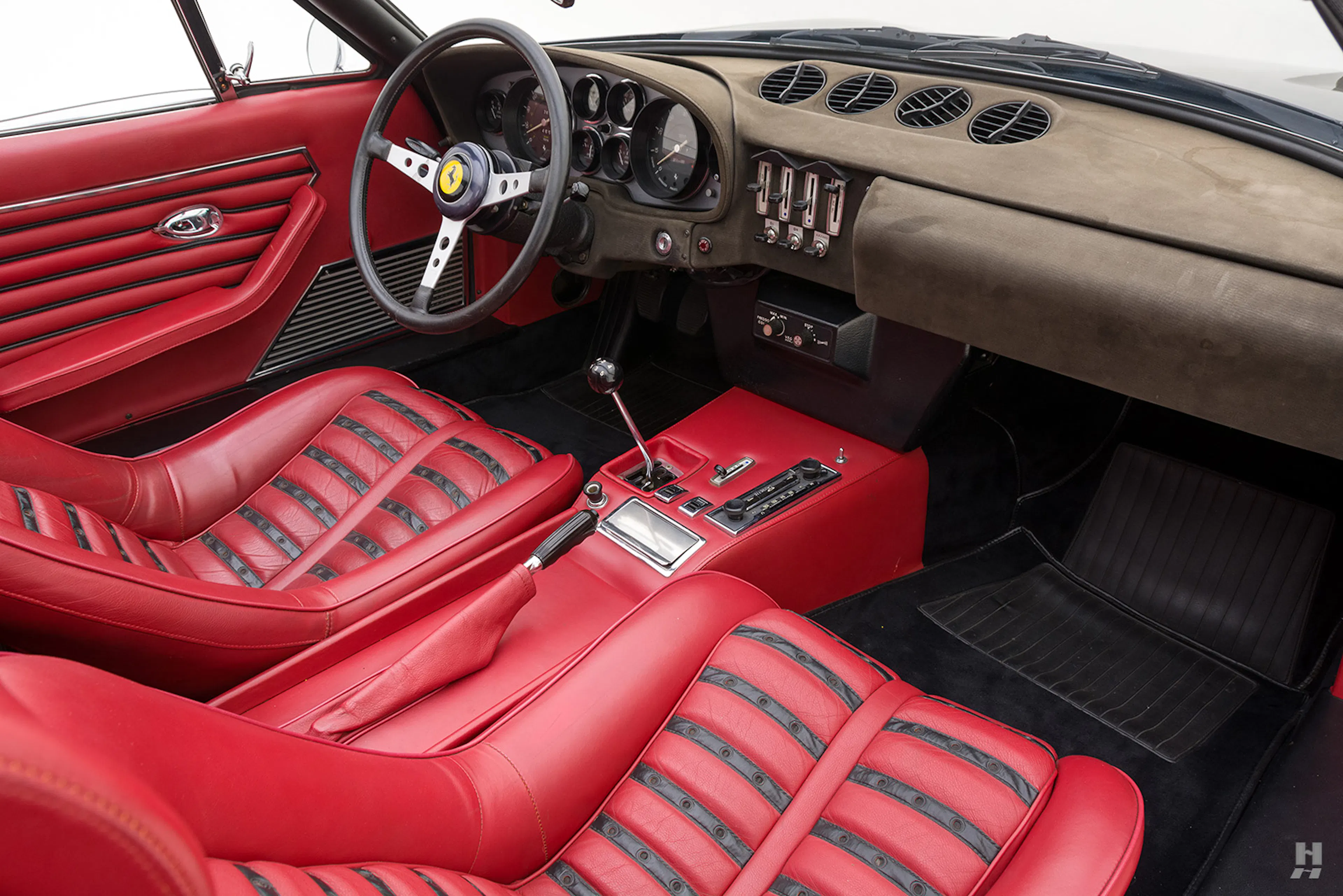 1972 Ferrari 365 GTS/4 Daytona 2dr Spider Courtesy of Hyman Ltd.