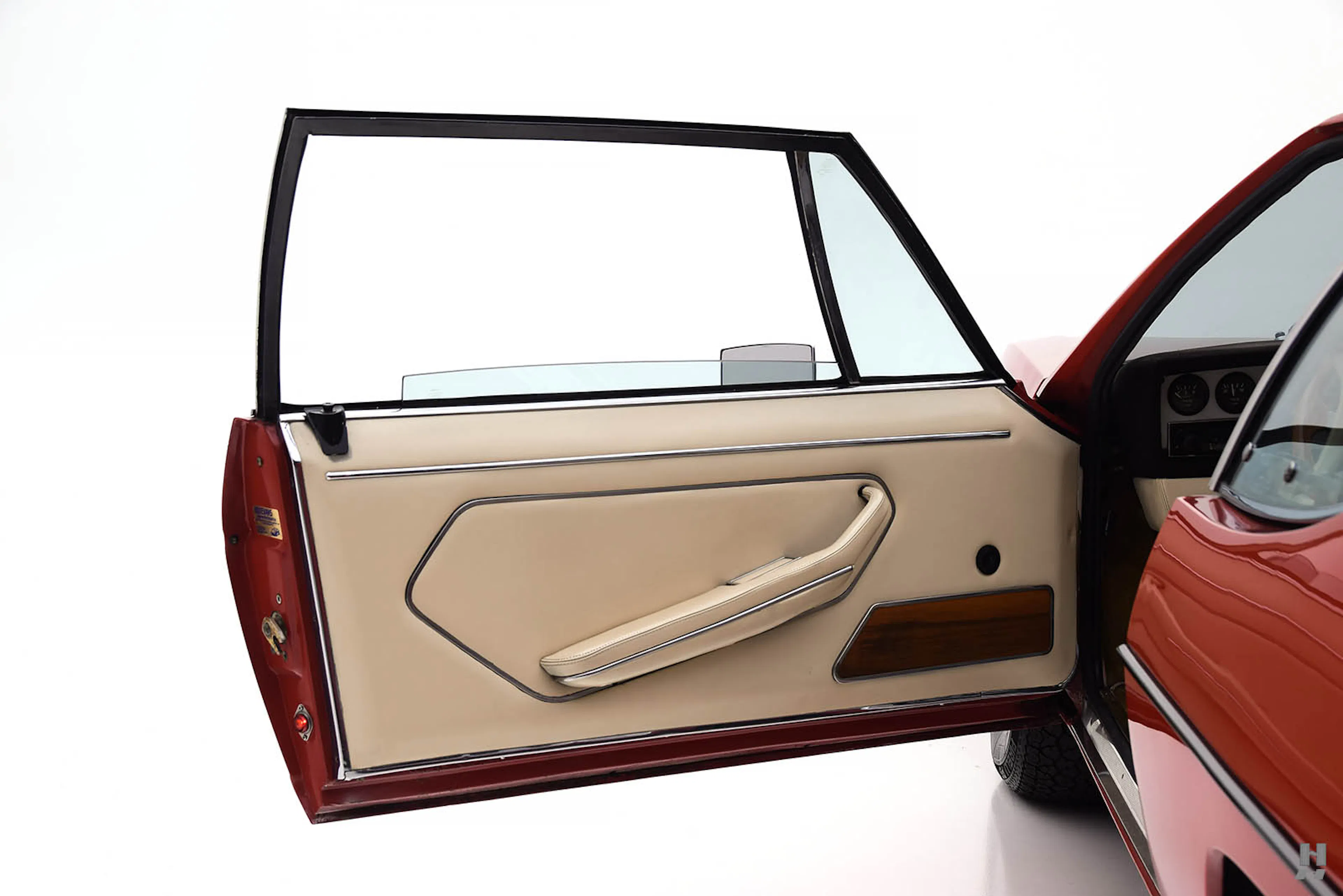 1973 Lamborghini Espada 400 GTE SIII 2dr Coupe Courtesy of Hyman Ltd.