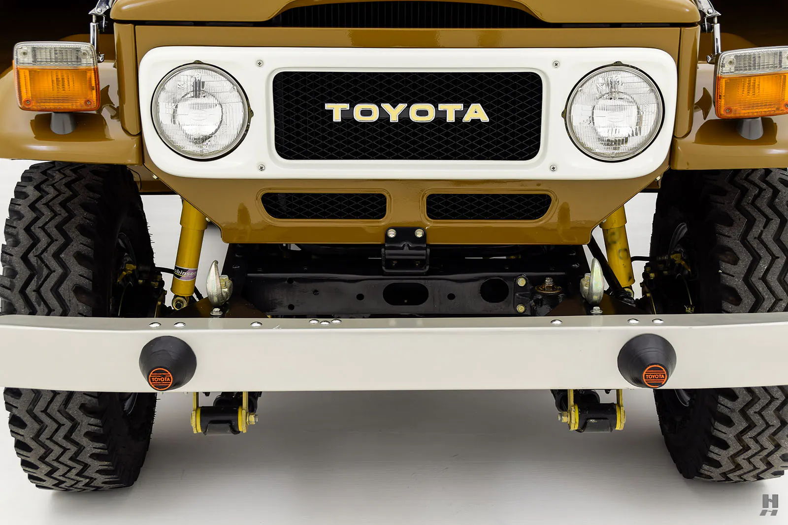 1981 Toyota Land Cruiser FJ40V 2dr Hardtop 4x4 Courtesy of Hyman Ltd.