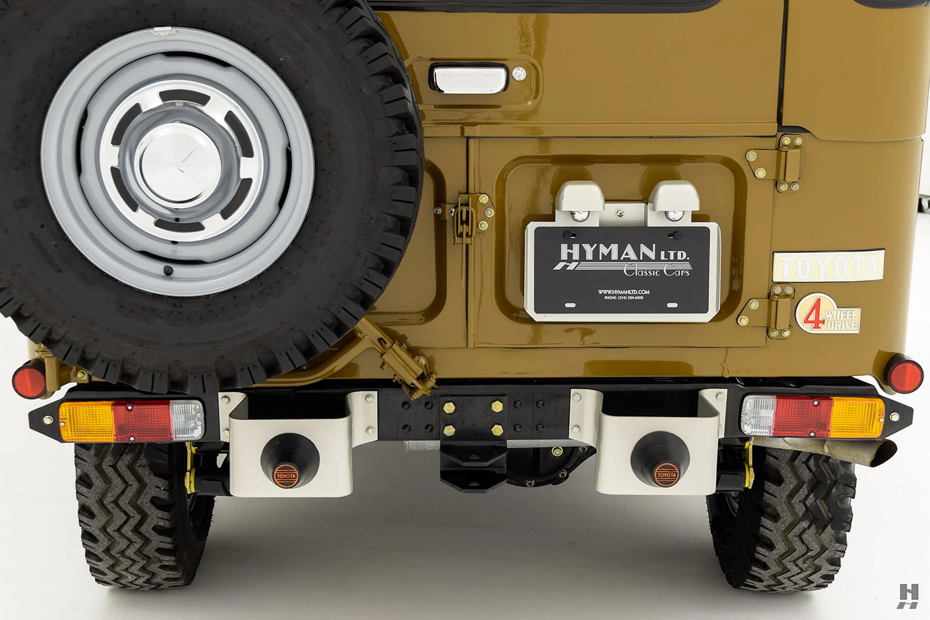 1981 Toyota Land Cruiser FJ40V 2dr Hardtop 4x4 Courtesy of Hyman Ltd.