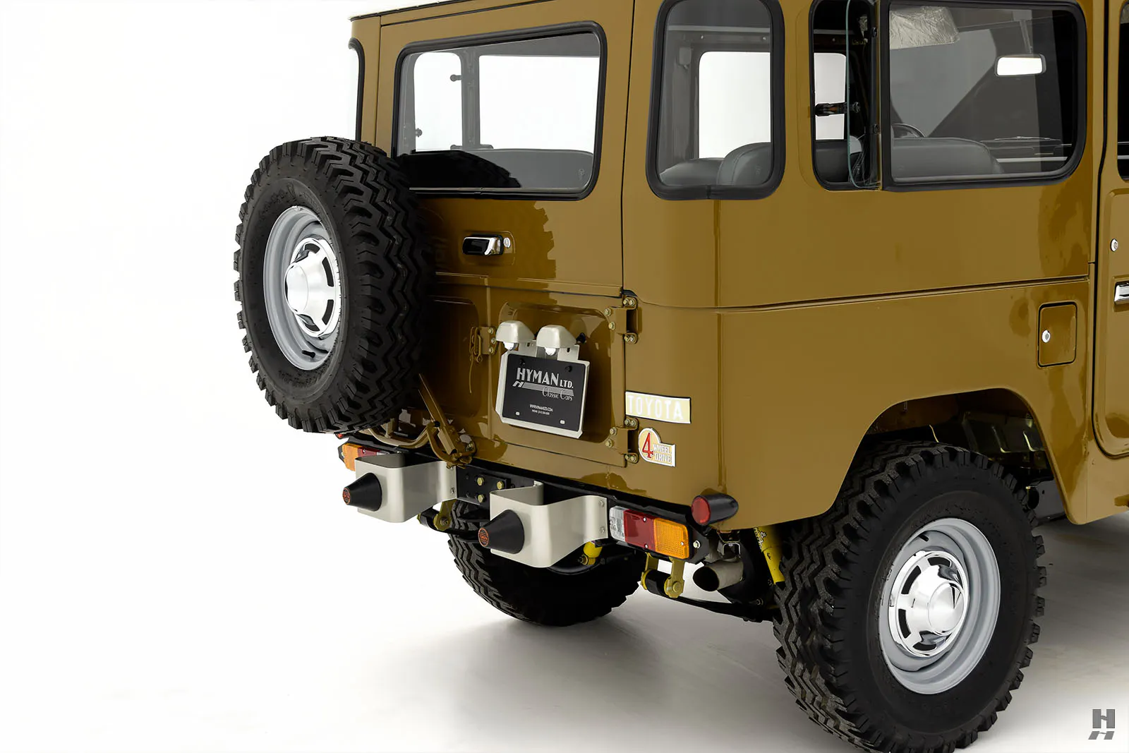 1981 Toyota Land Cruiser FJ40V 2dr Hardtop 4x4 Courtesy of Hyman Ltd.