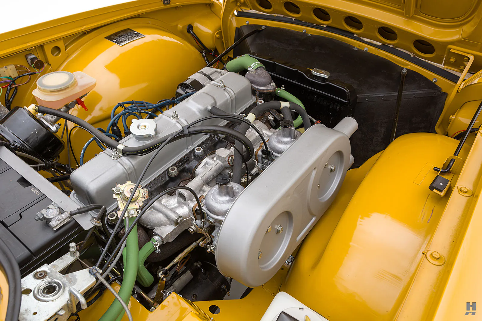 1971 Triumph TR6 2dr Convertible Courtesy of Hyman Ltd.