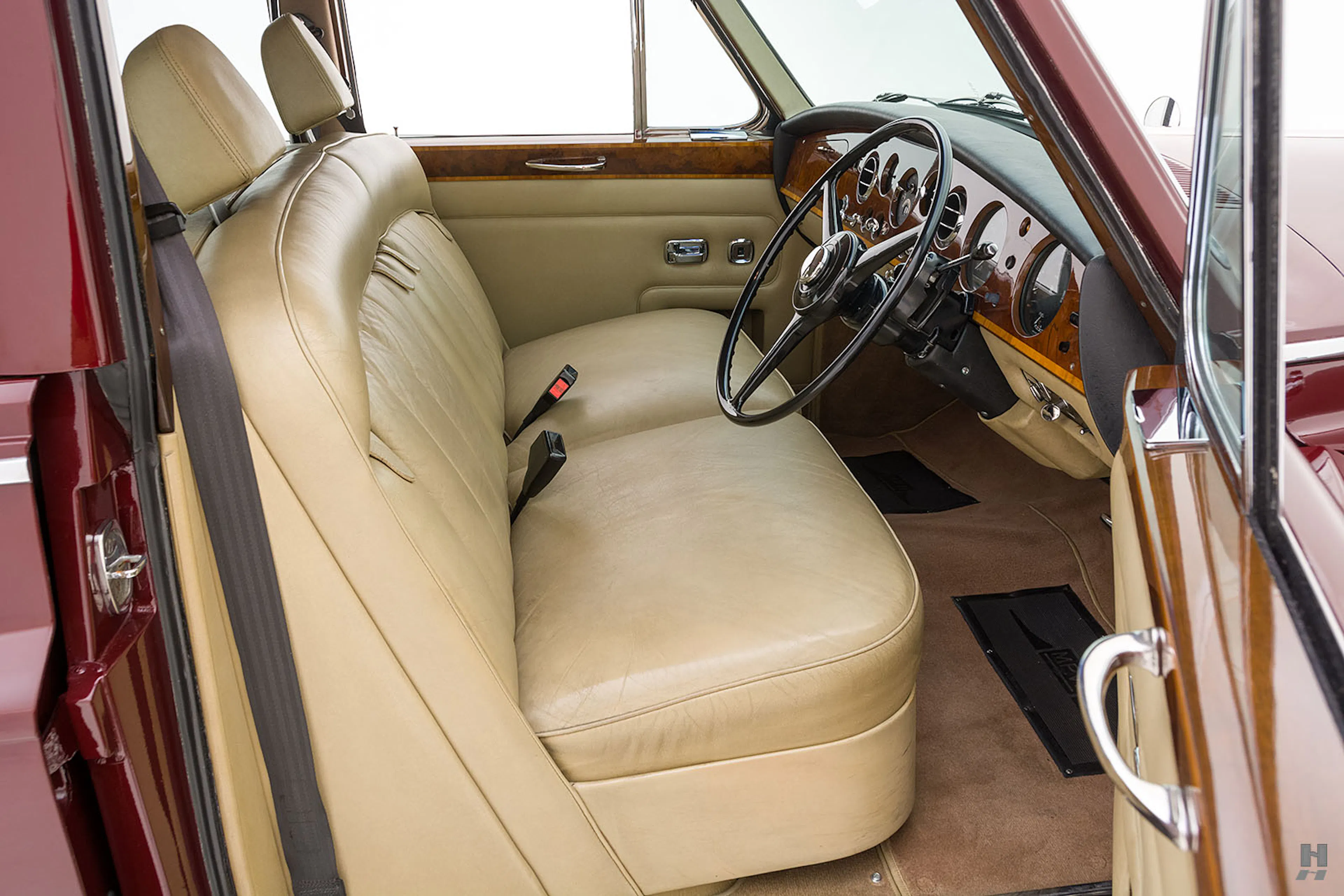 1975 Rolls-Royce Phantom VI 4dr Limousine Courtesy of Hyman Ltd.