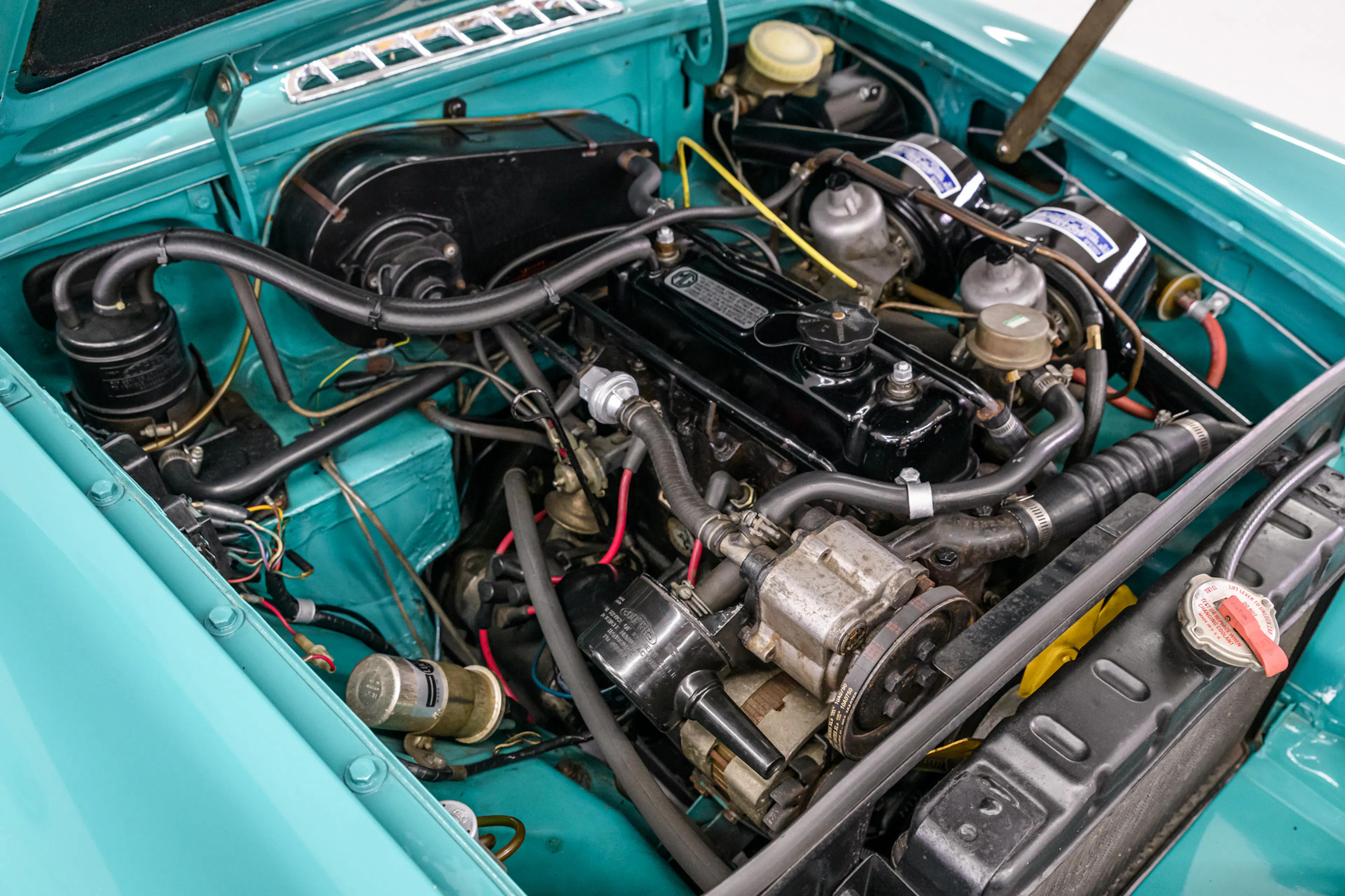 1972 MG MGB Mk III 2dr Roadster Courtesy of AutoBarn Classic Cars