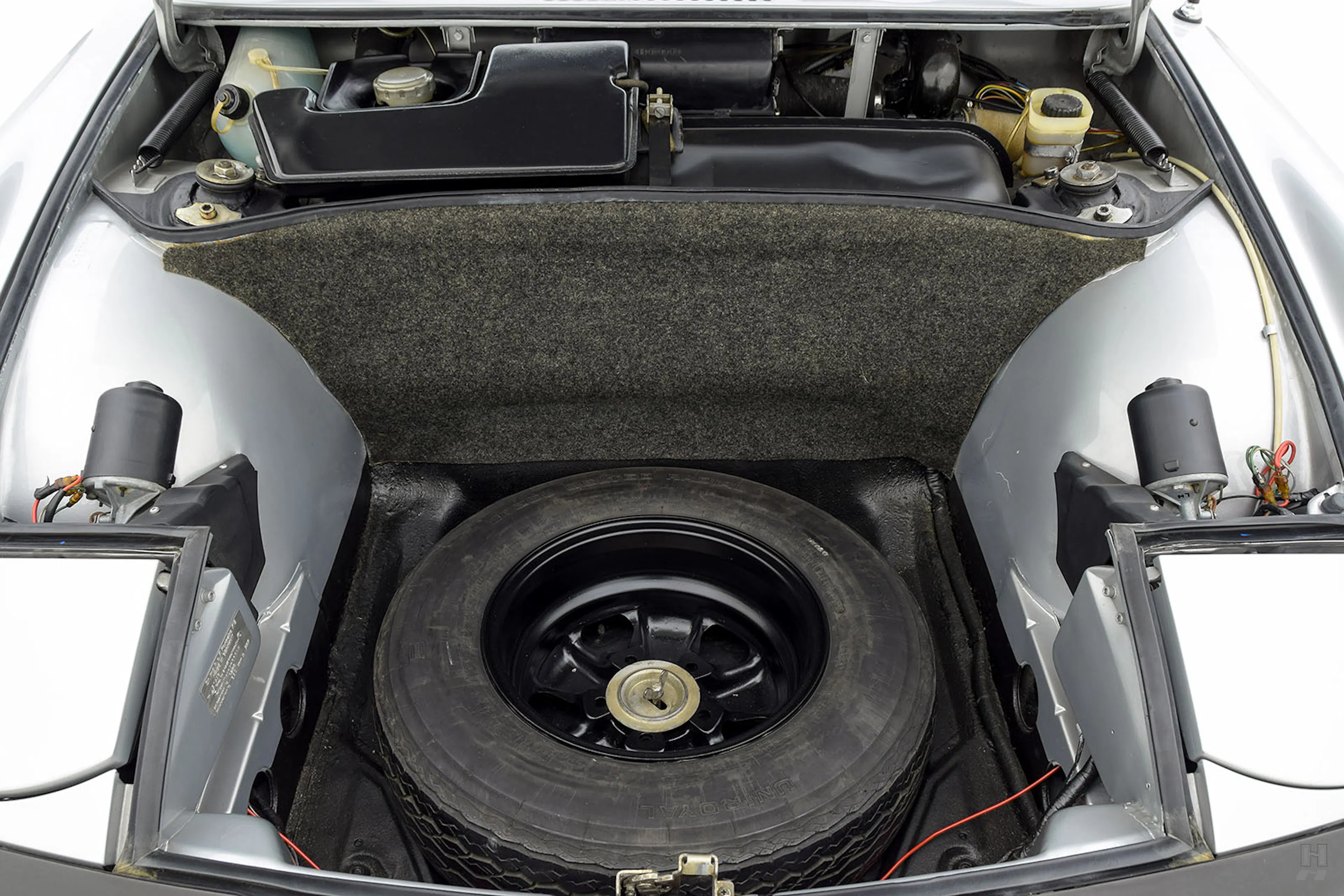 1970 Porsche 914/6 2dr Targa Courtesy of Hyman Ltd.