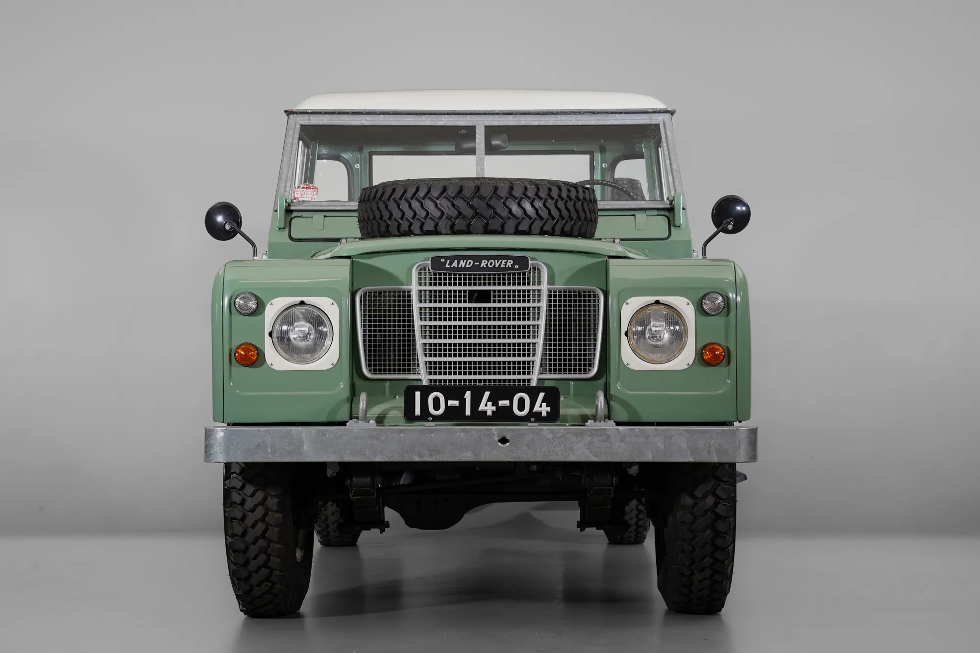 1971 Land Rover Series III 109 2dr Pickup 4x4 Courtesy of Canepa