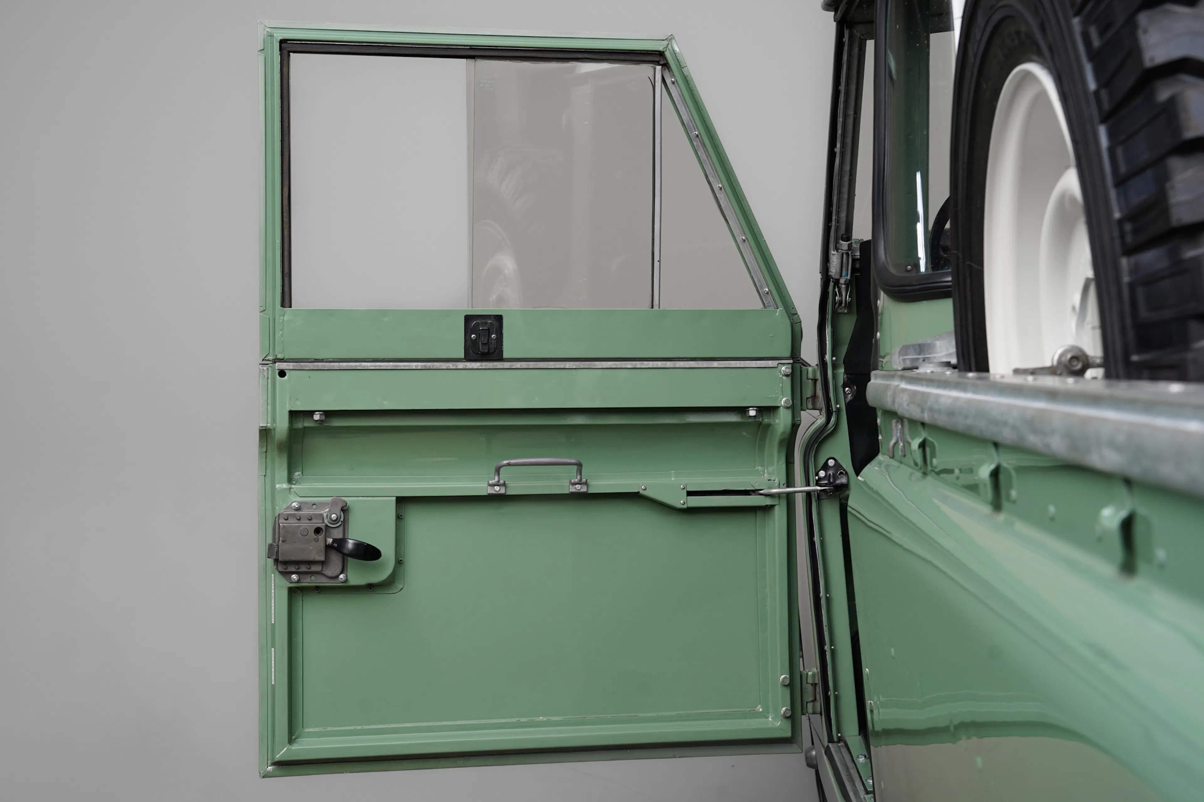 1971 Land Rover Series III 109 2dr Pickup 4x4 Courtesy of Canepa