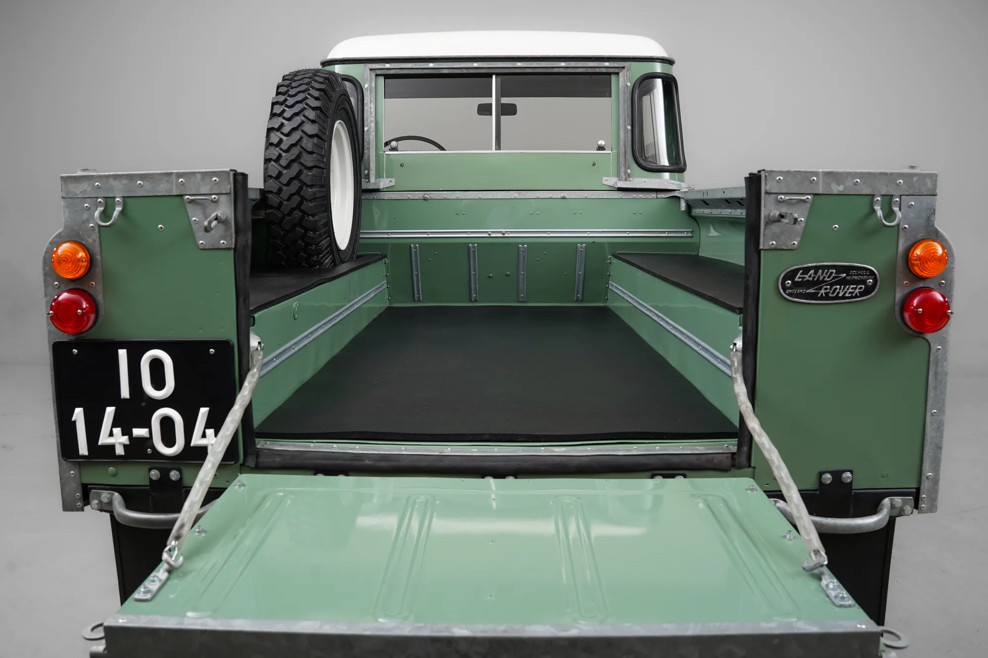 1971 Land Rover Series III 109 2dr Pickup 4x4 Courtesy of Canepa