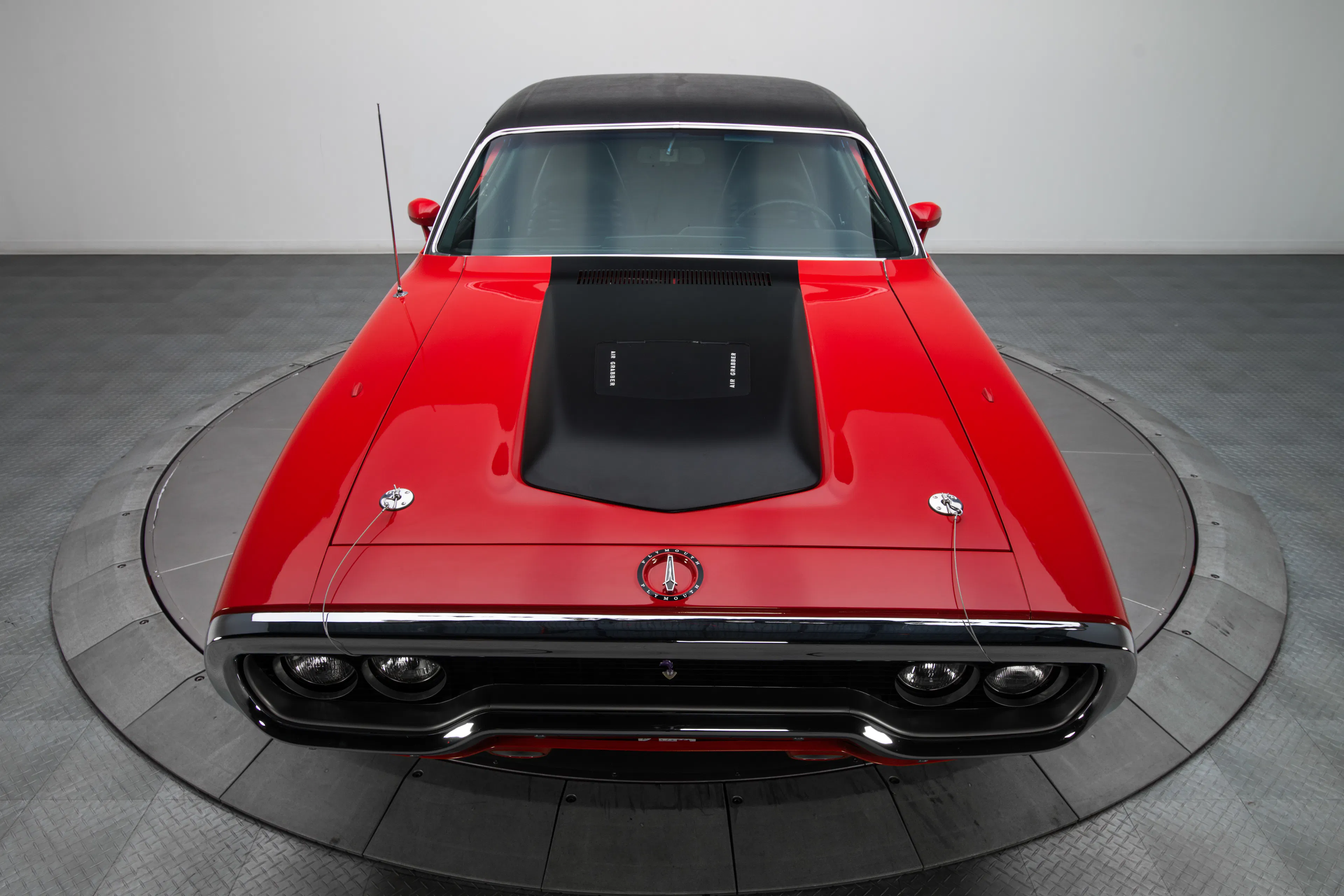 1971 Plymouth Road Runner 2dr Hardtop Coupe Courtesy of RK Motors