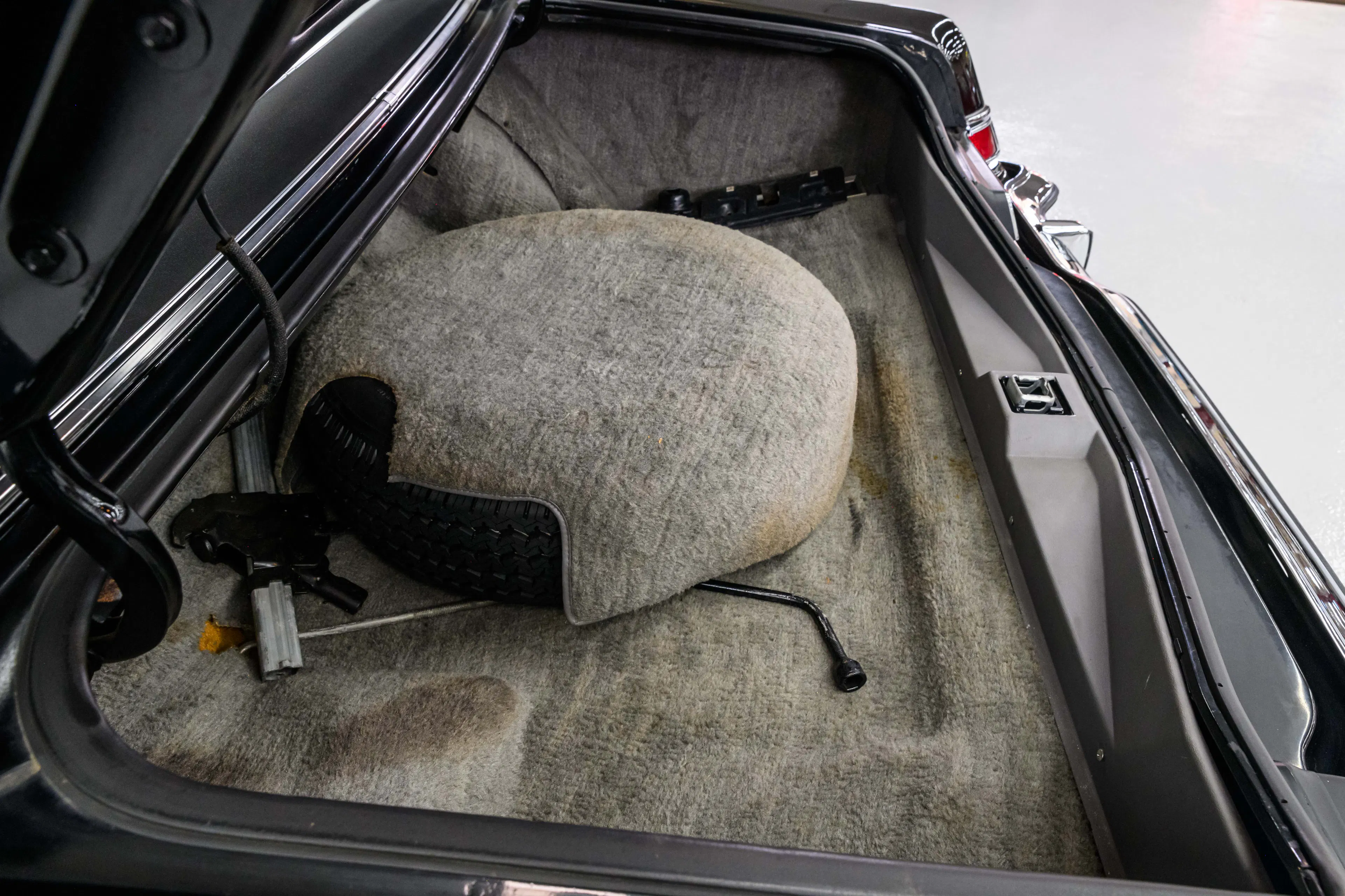 1974 Lincoln Continental Mk IV 2dr Coupe Courtesy of AutoBarn Classic Cars