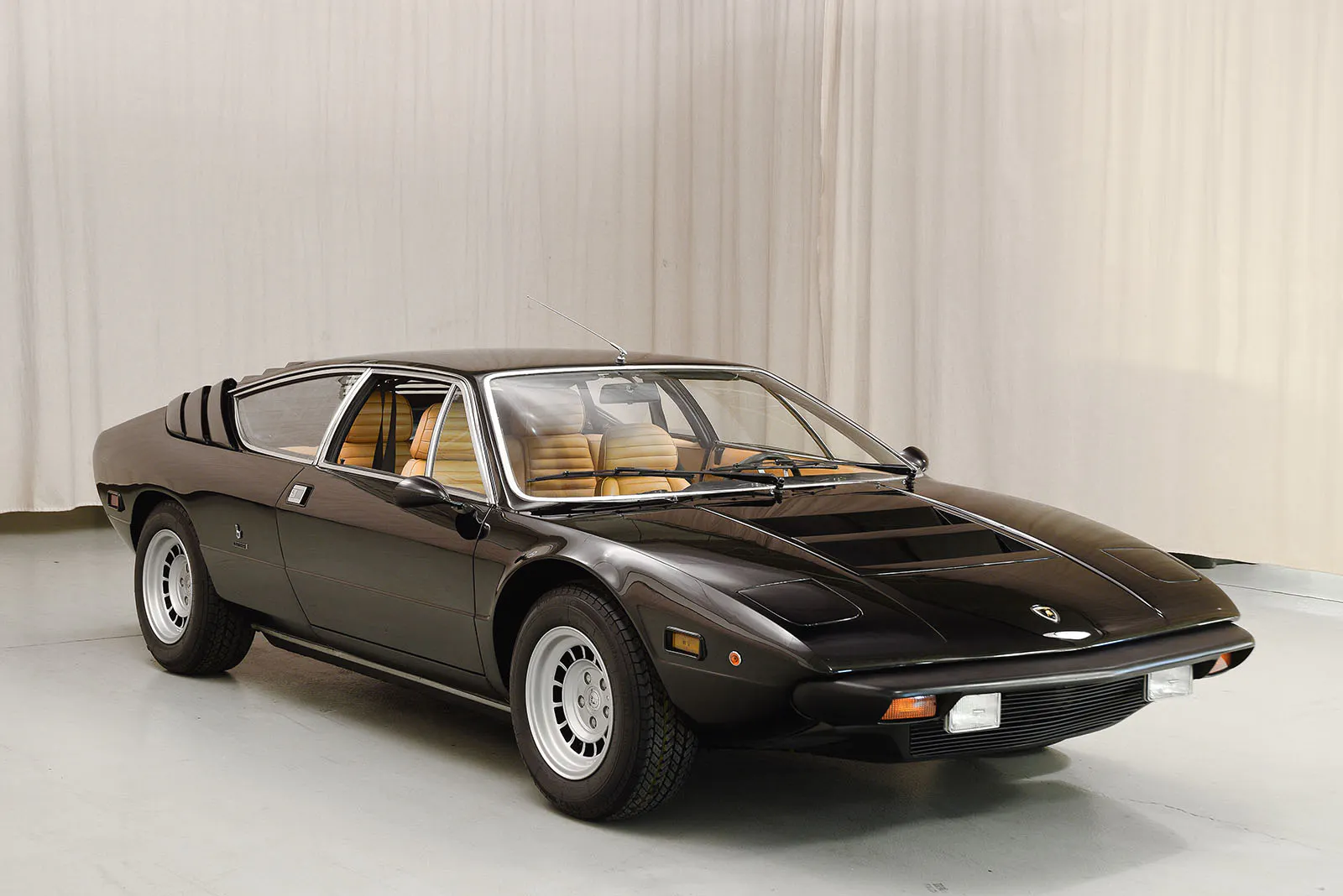 1975 Lamborghini Urraco P250 2dr Coupe Courtesy of Hyman Ltd.